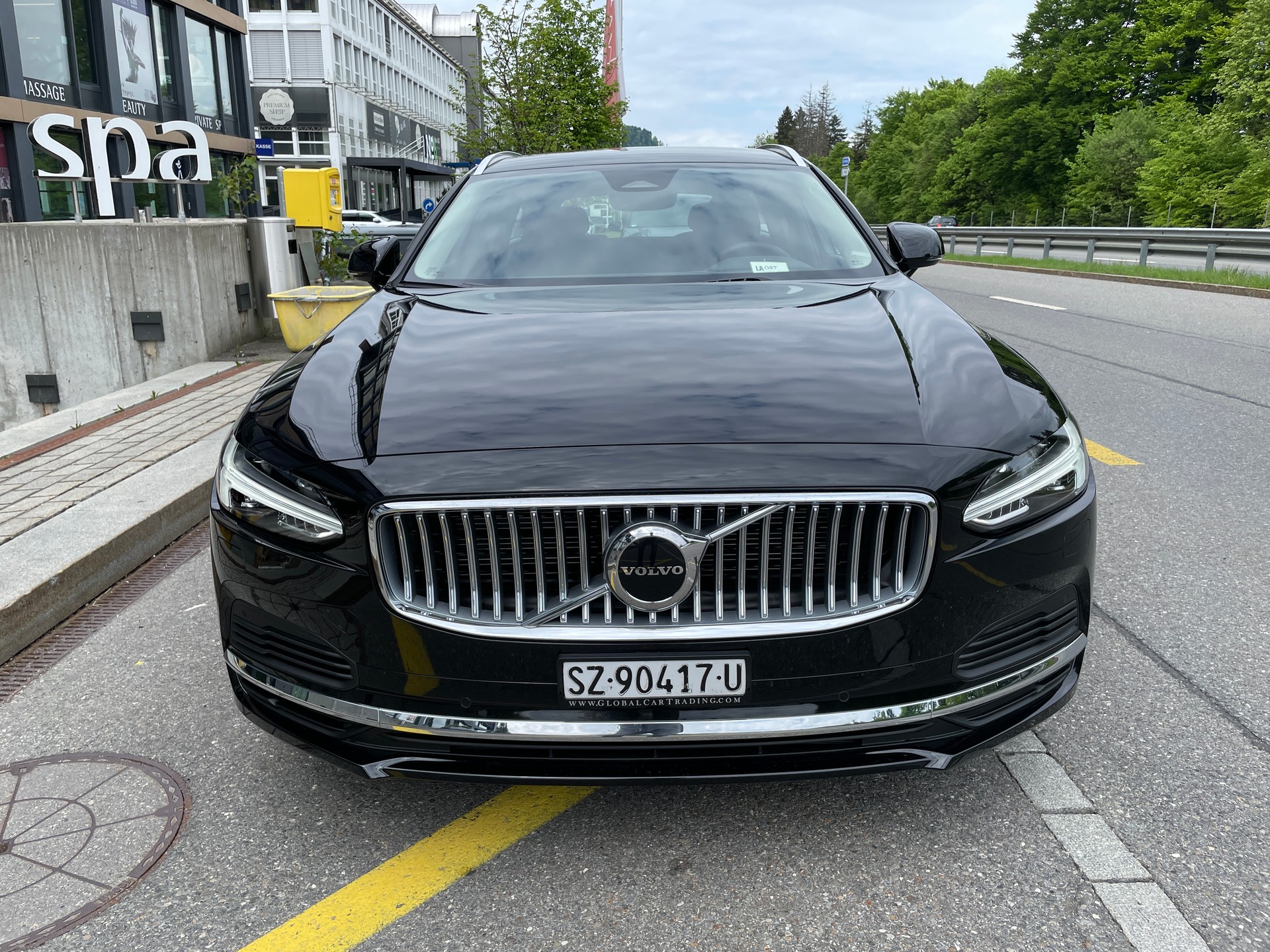 VOLVO V90 T6 eAWD Plug in Hybrid Core Geartronic-image-1