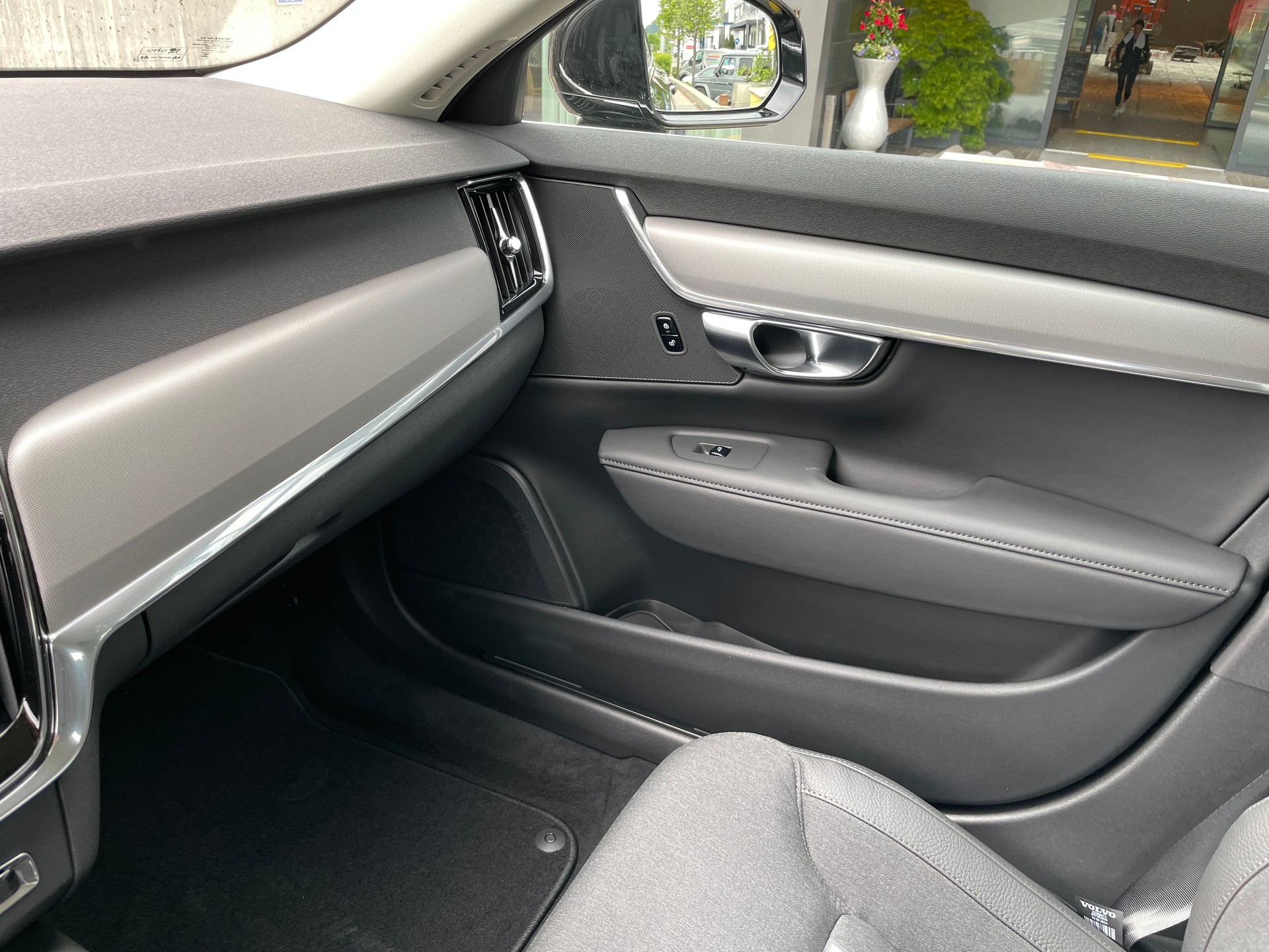 VOLVO V90 T6 eAWD Plug in Hybrid Core Geartronic-image-25