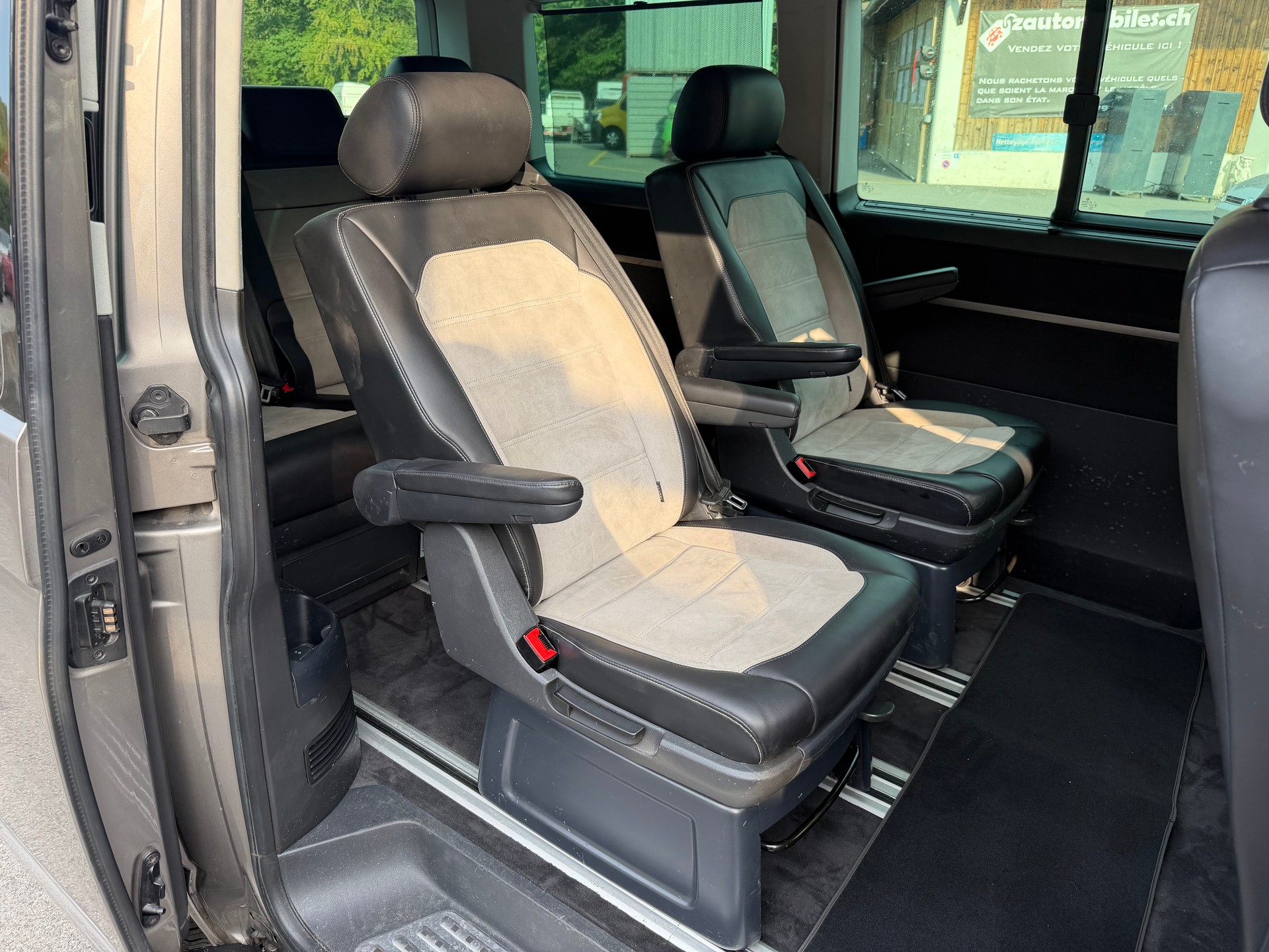 VW T6 Multivan 2.0 TDI Generation Six-image-7