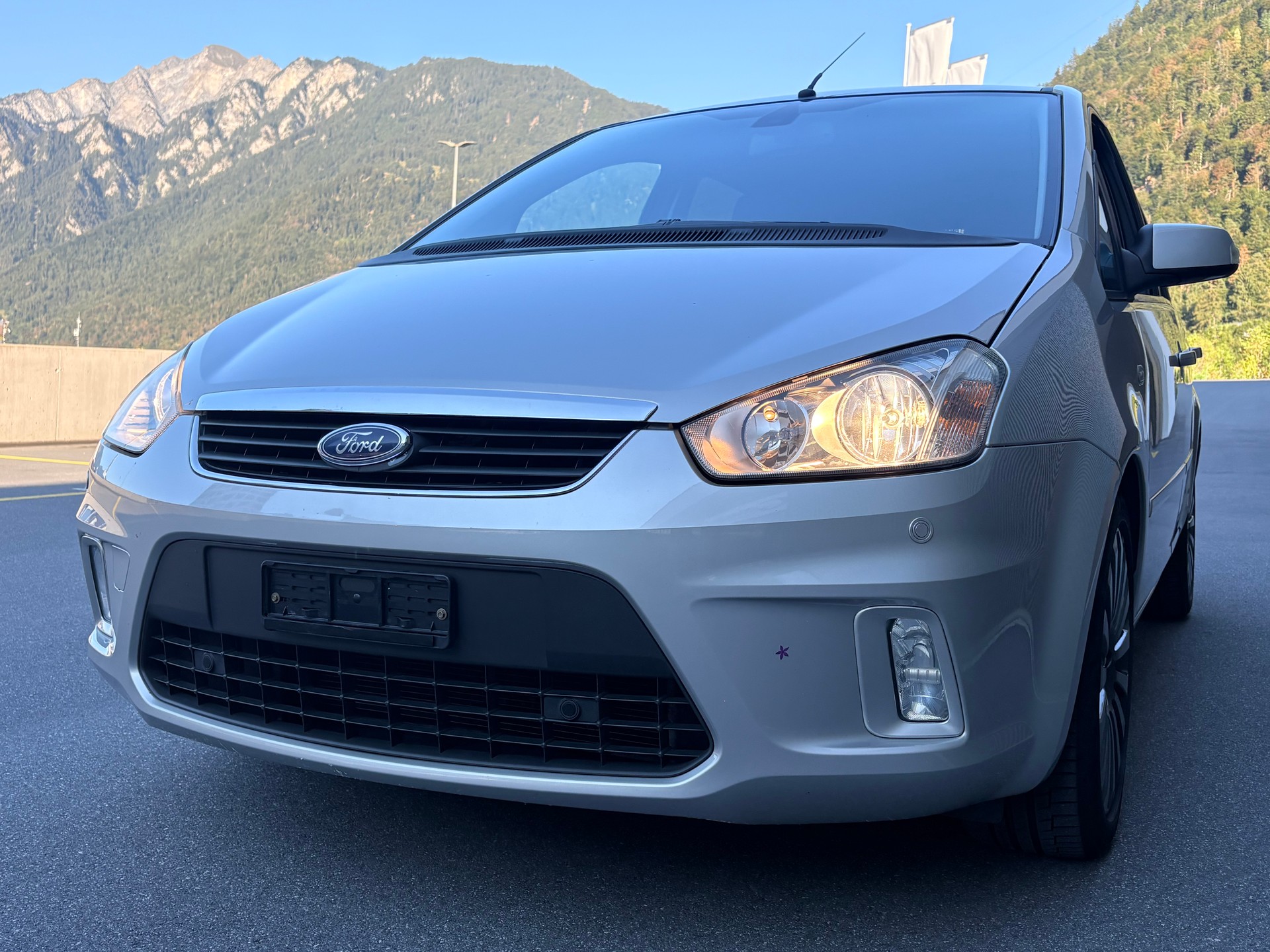 FORD C-Max 2.0 16V Titanium Automatic-image-2