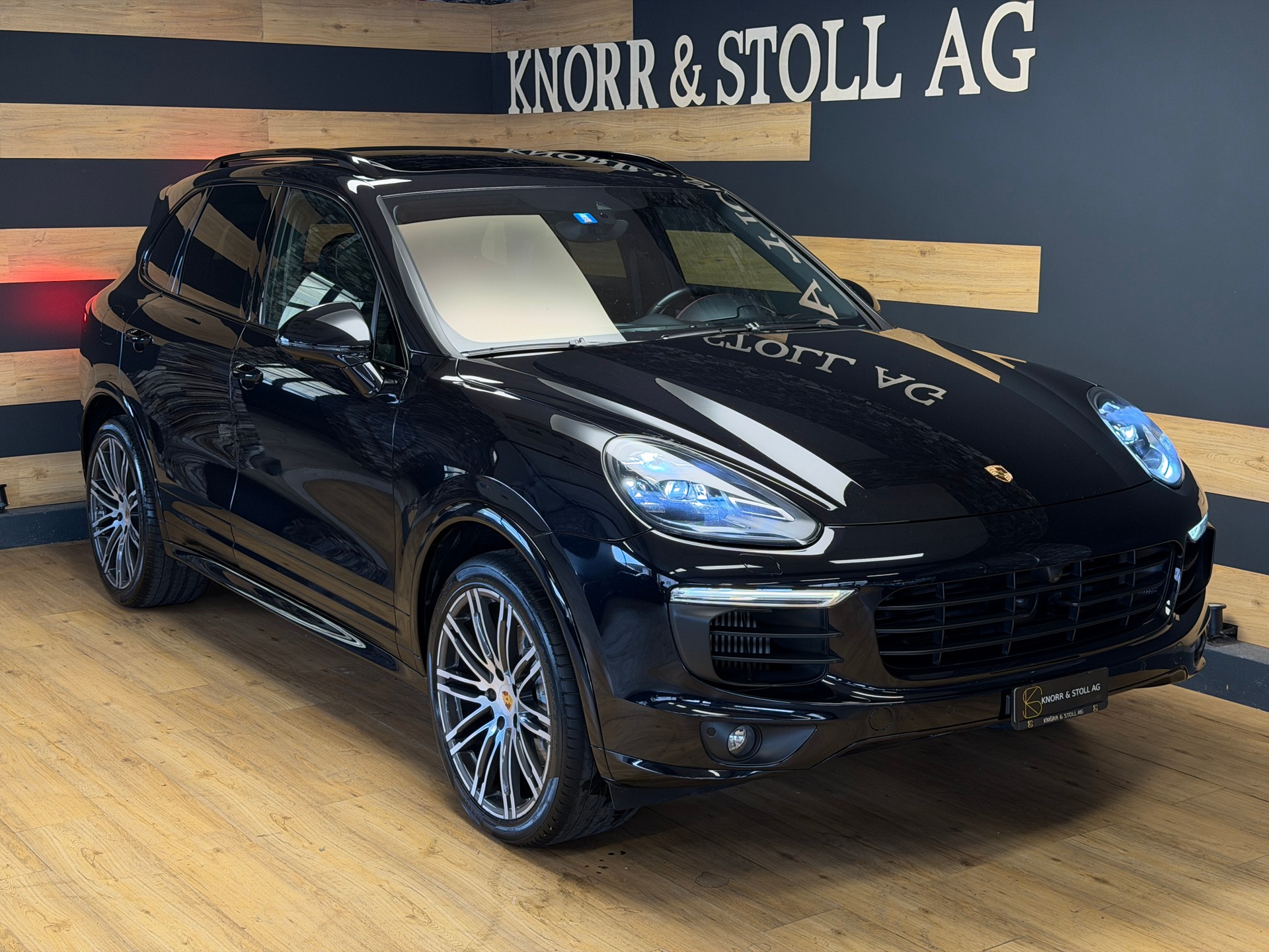 PORSCHE Cayenne S Diesel Platinum-image-3