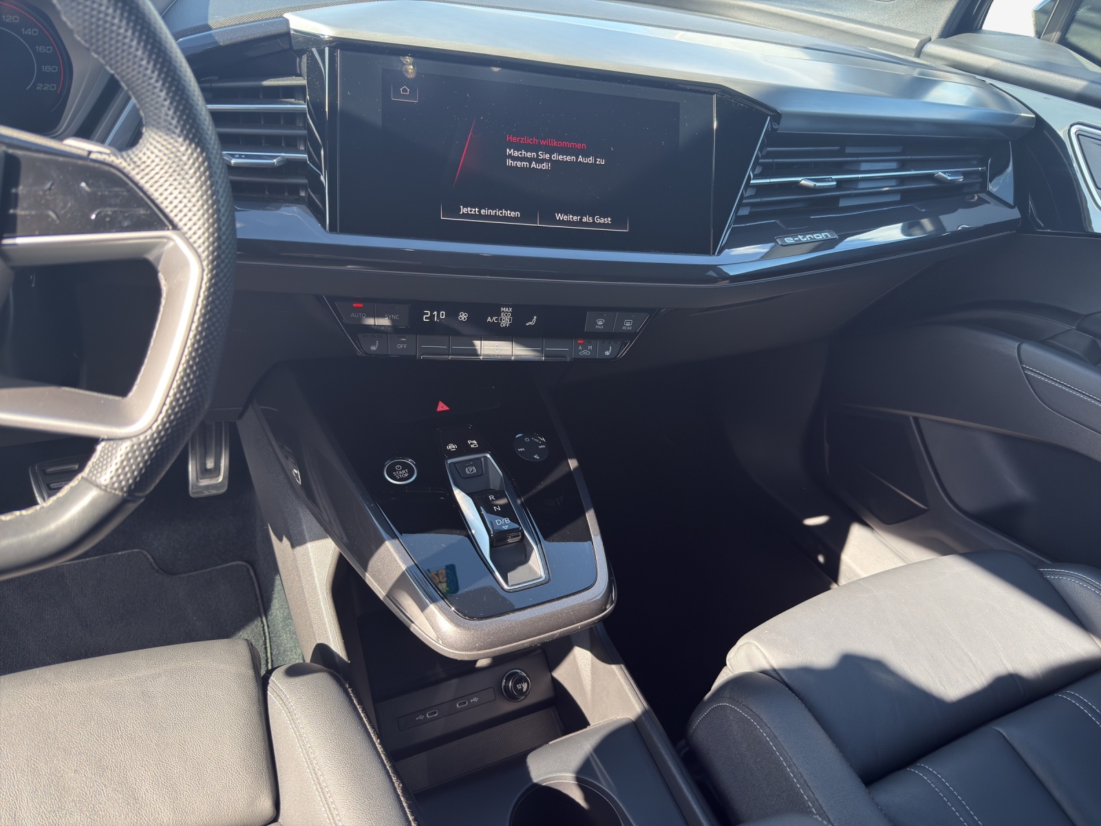 AUDI Q4 e-tron 35-image-10