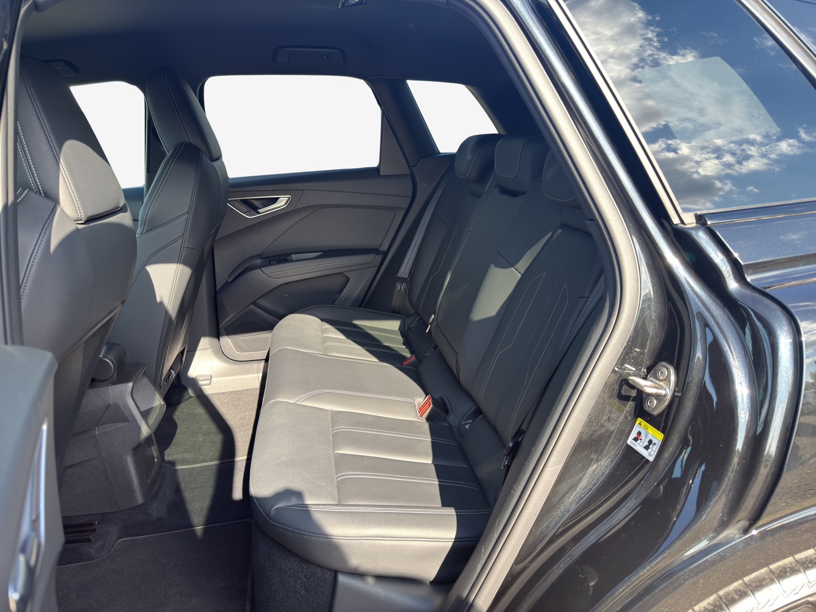 AUDI Q4 e-tron 35-image-12