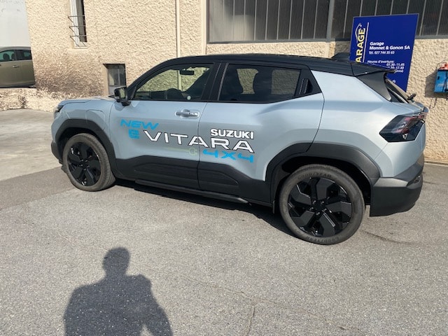 SUZUKI e Vitara Compact Top 4x4-image-2