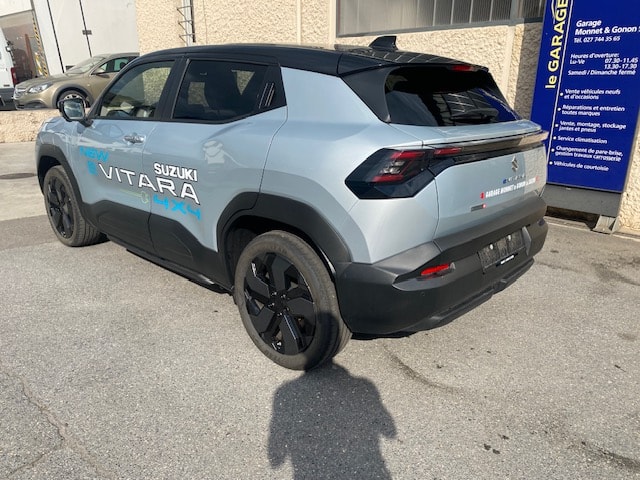 SUZUKI e Vitara Compact Top 4x4-image-3