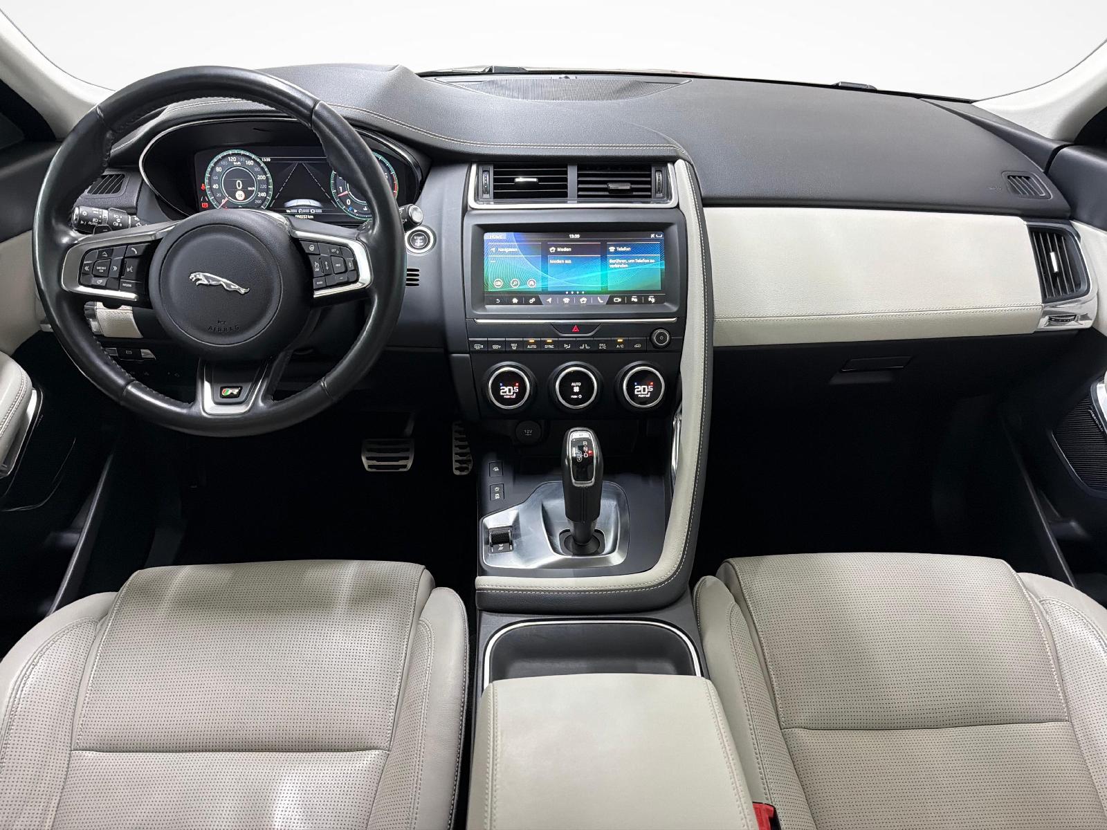 JAGUAR E-Pace 2.0 T 250 R-Dynamic HSE AWD-image-8