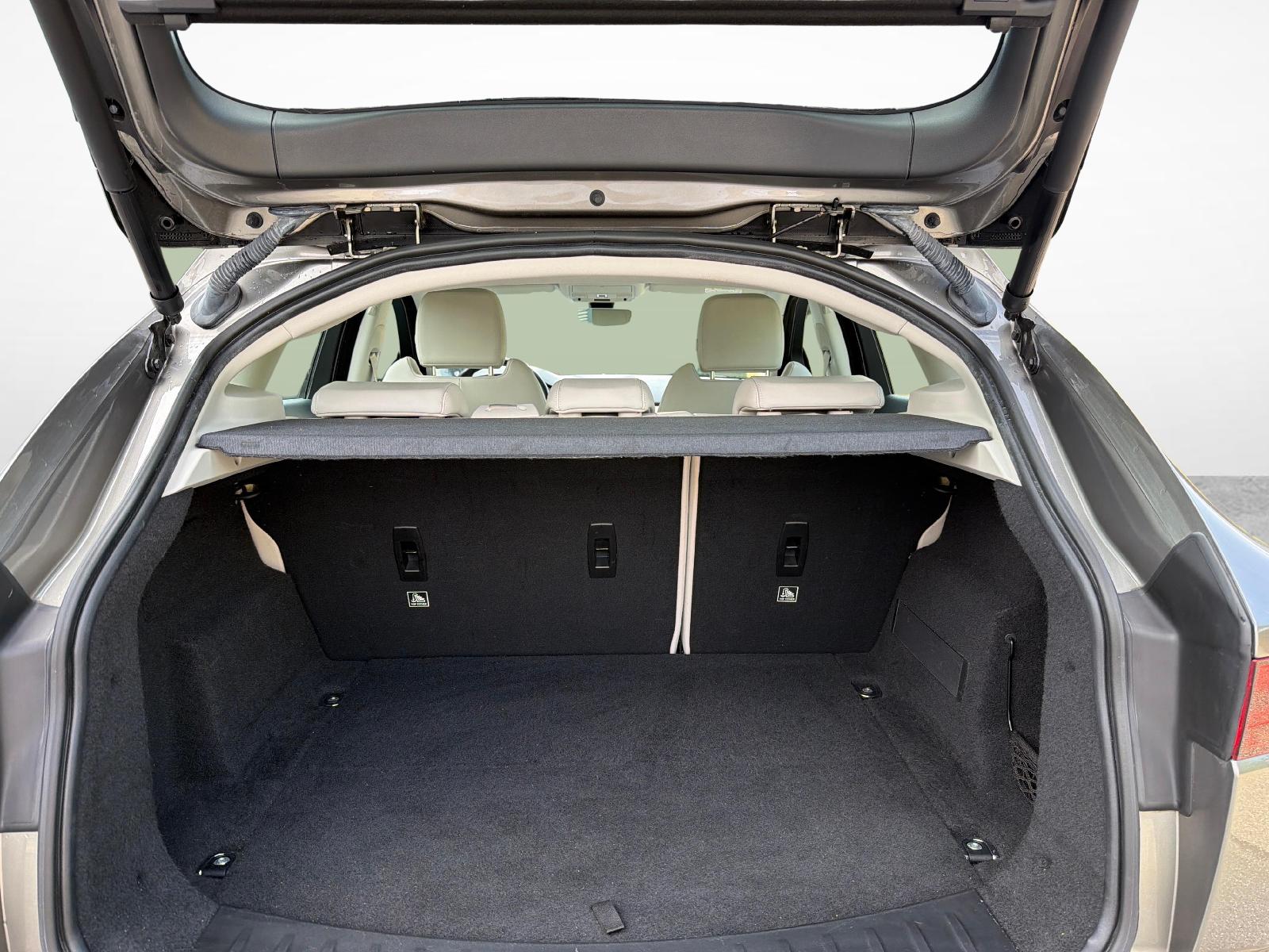 JAGUAR E-Pace 2.0 T 250 R-Dynamic HSE AWD-image-11