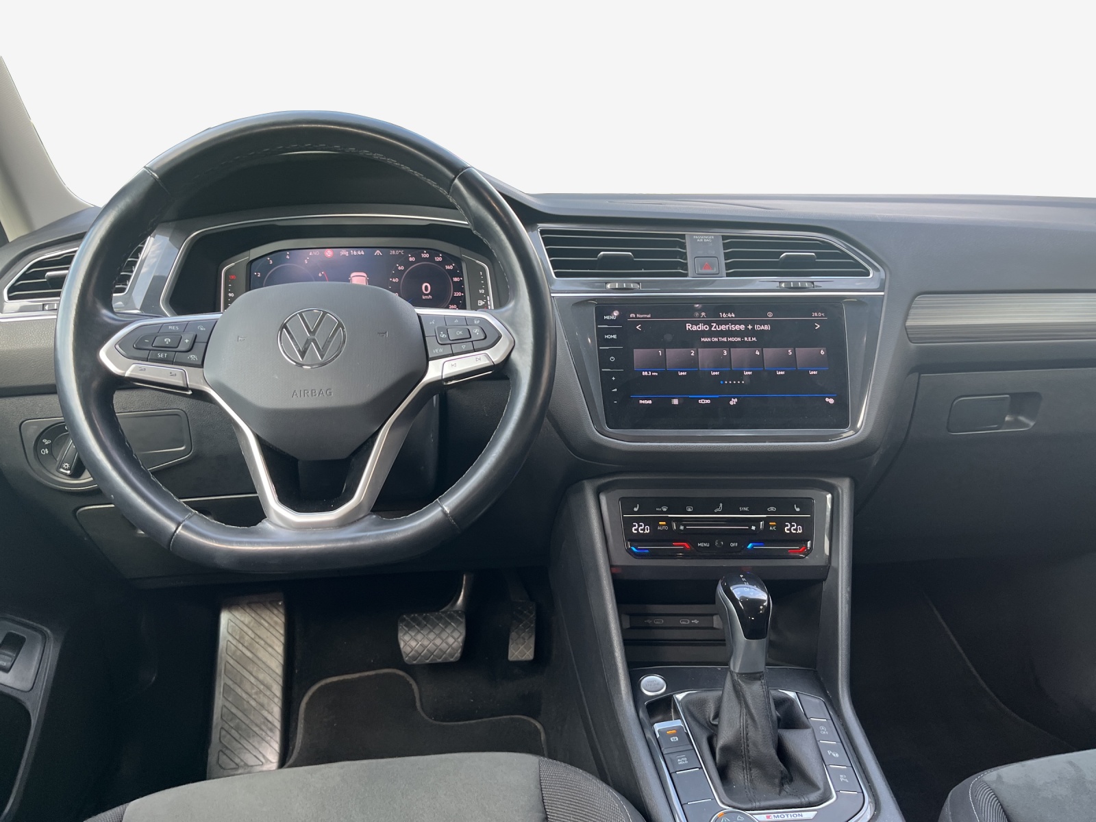 VW Tiguan Allspace 2.0TSI Elegance 4Motion DSG-image-8
