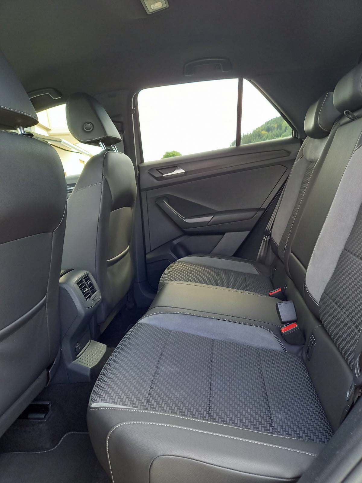 VW T-Roc 2.0 TSI Sport *R-LINE* DSG 4Motion-image-13