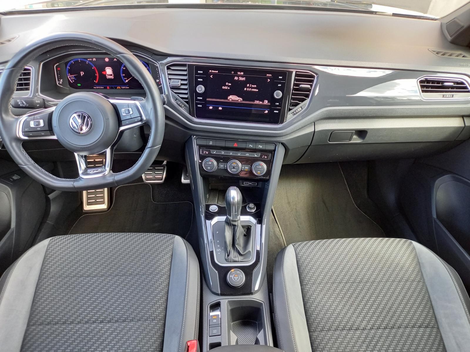 VW T-Roc 2.0 TSI Sport *R-LINE* DSG 4Motion-image-4