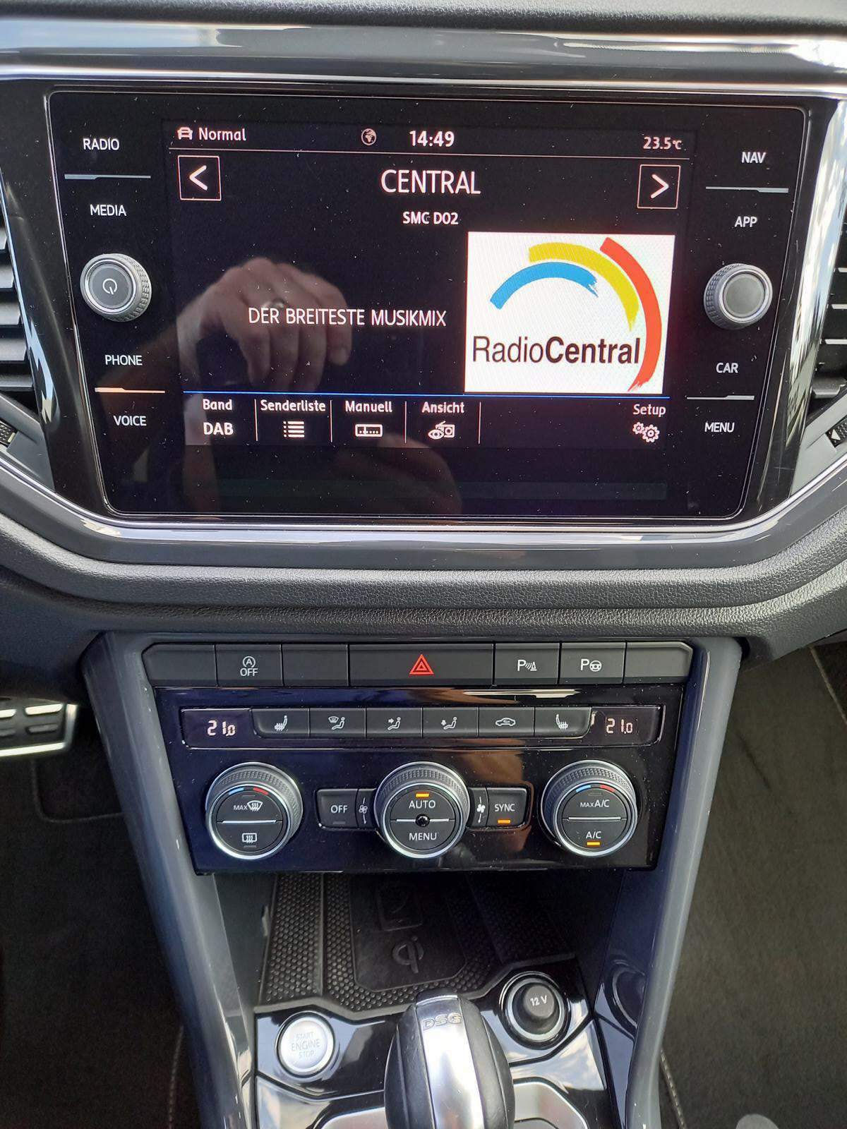 VW T-Roc 2.0 TSI Sport *R-LINE* DSG 4Motion-image-8