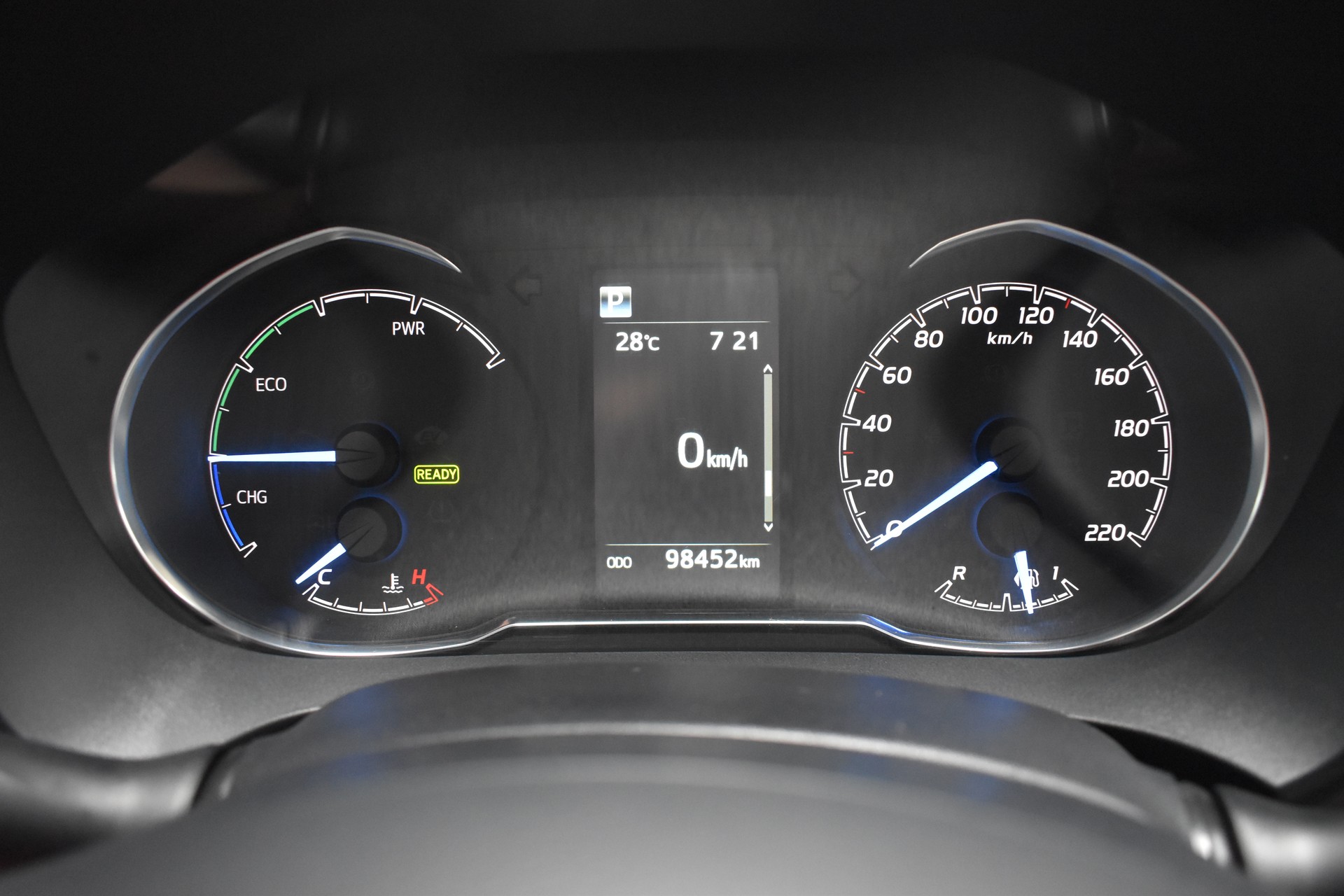 TOYOTA Yaris 1.5 VVT-i Hybrid Comfort e-CVT-image-15