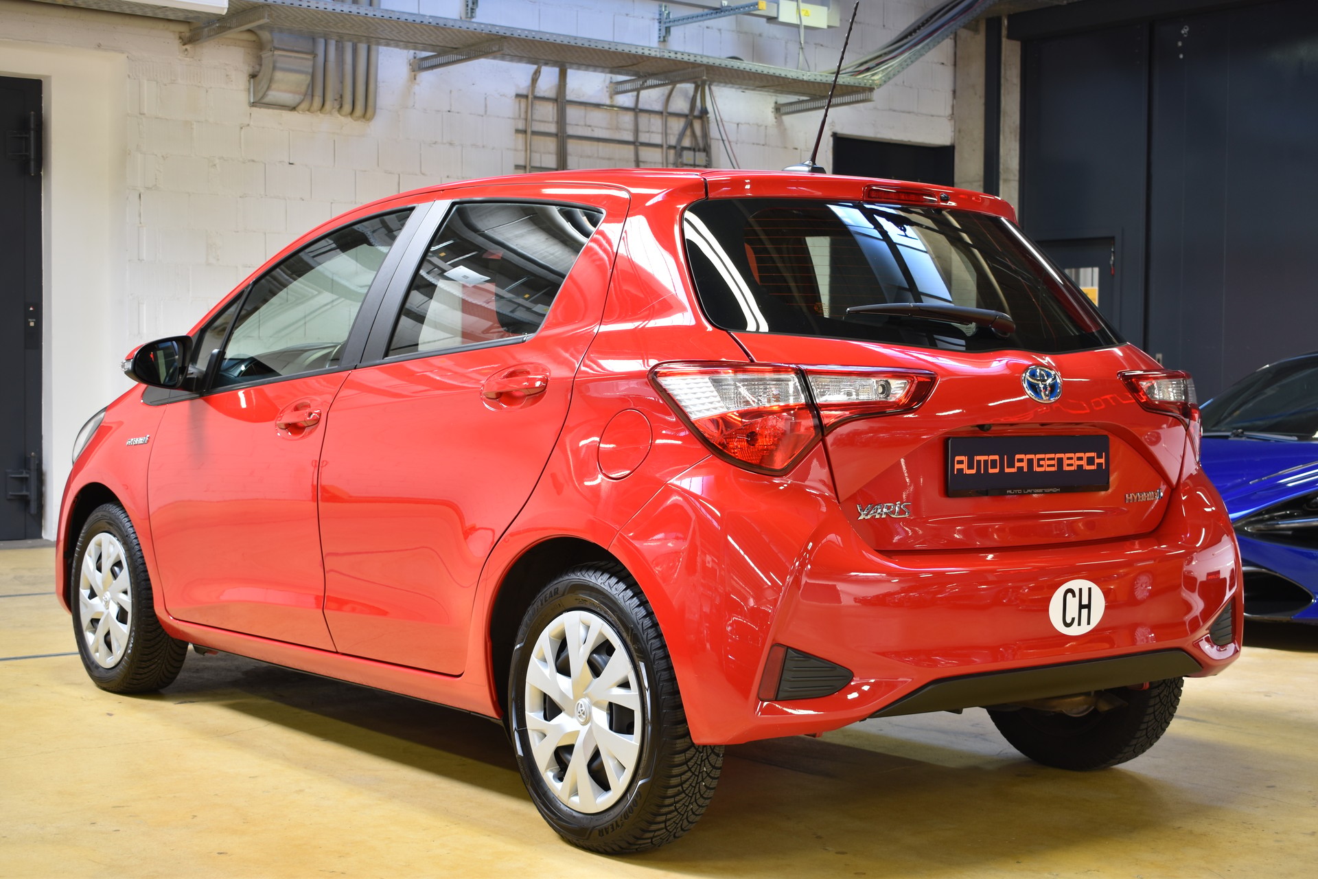 TOYOTA Yaris 1.5 VVT-i Hybrid Comfort e-CVT-image-2