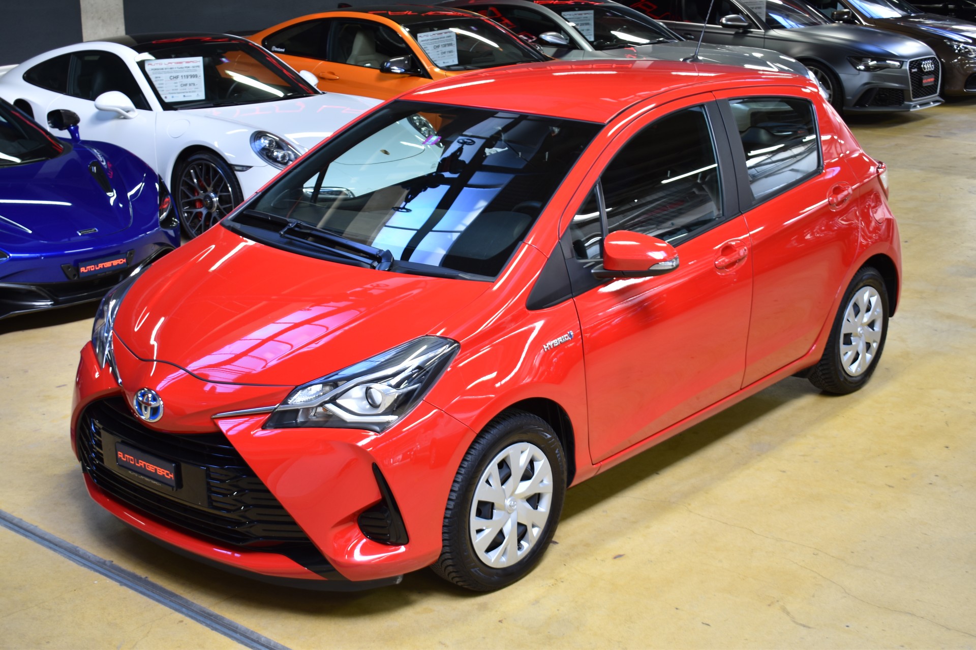TOYOTA Yaris 1.5 VVT-i Hybrid Comfort e-CVT-image-1