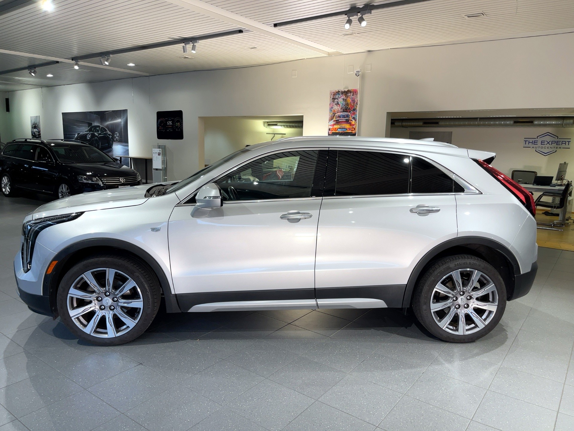 CADILLAC XT4 350D 2.0 Premium Luxury AWD Automat-image-3