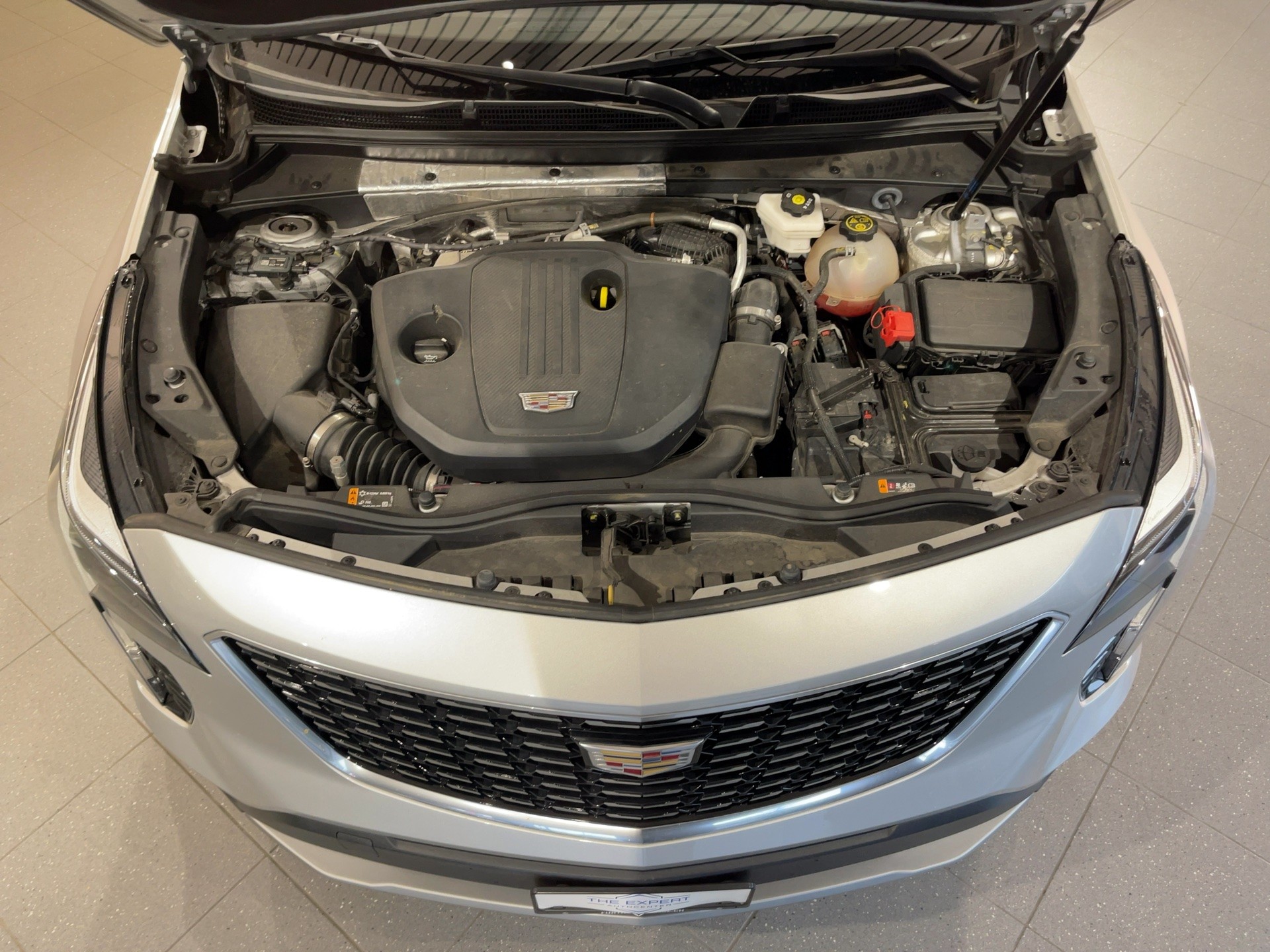 CADILLAC XT4 350D 2.0 Premium Luxury AWD Automat-image-9