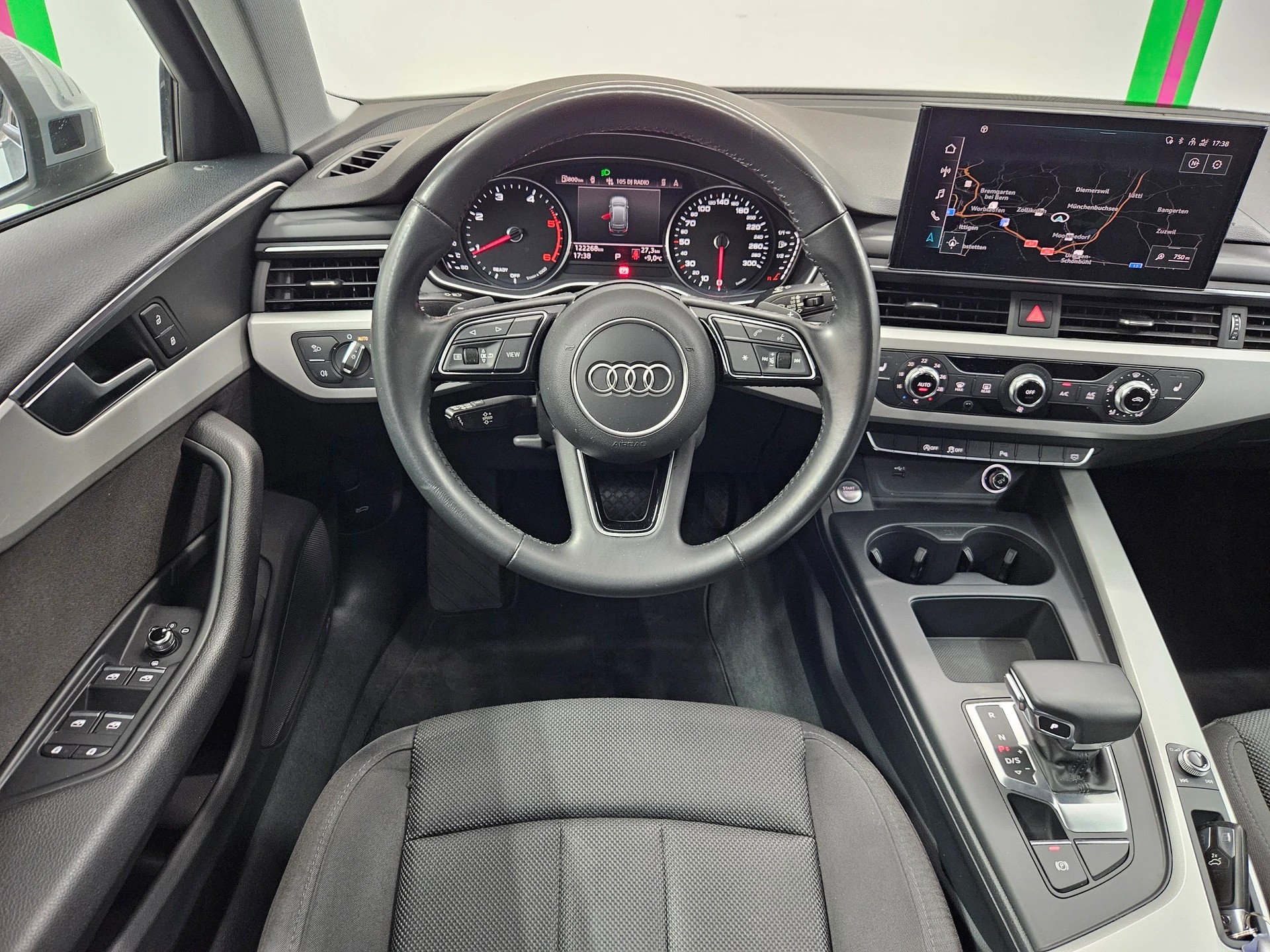 AUDI A4 Avant 35 TDI advanced S-tronic-image-8