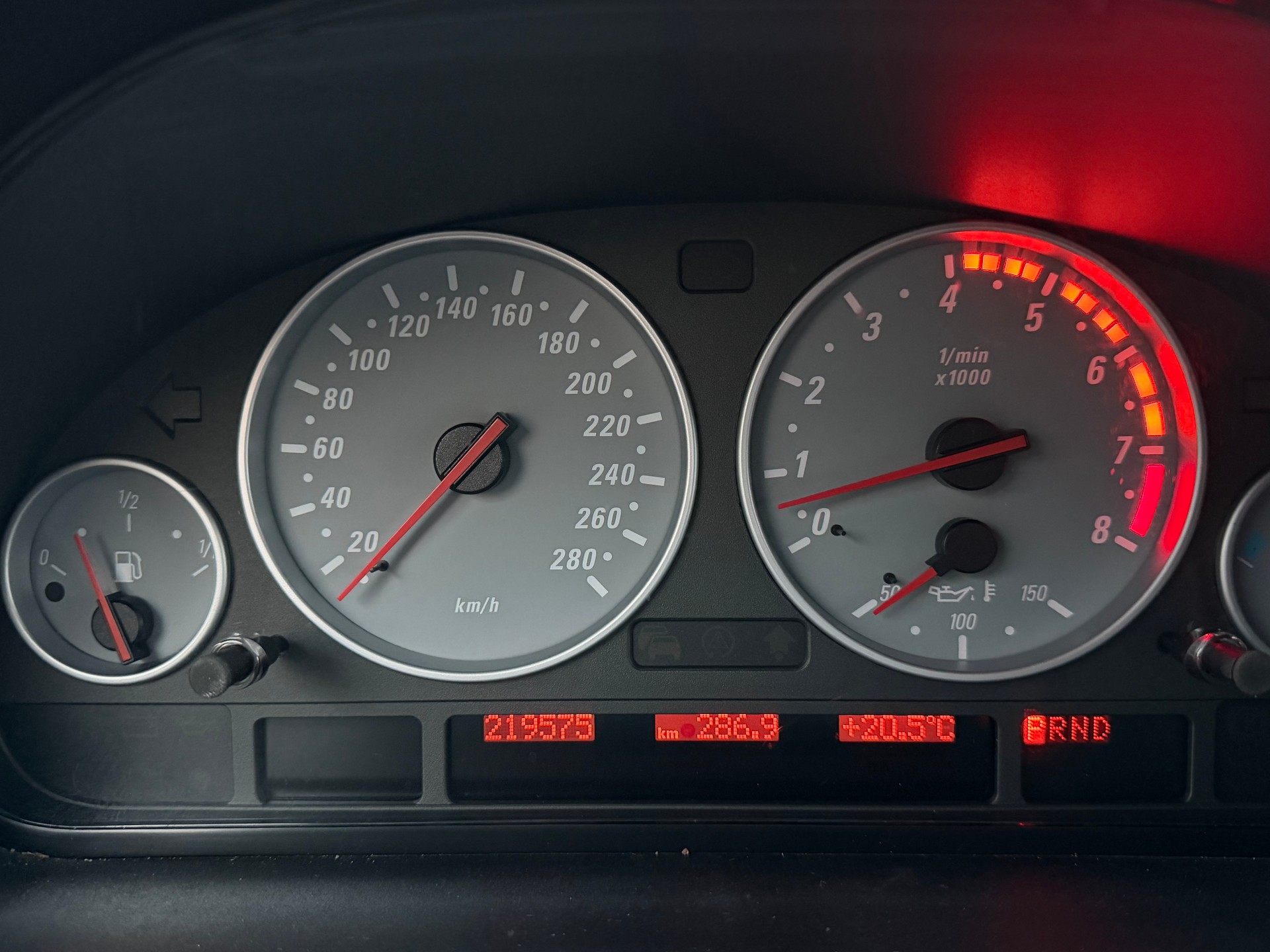 BMW X5 4.6is-image-13