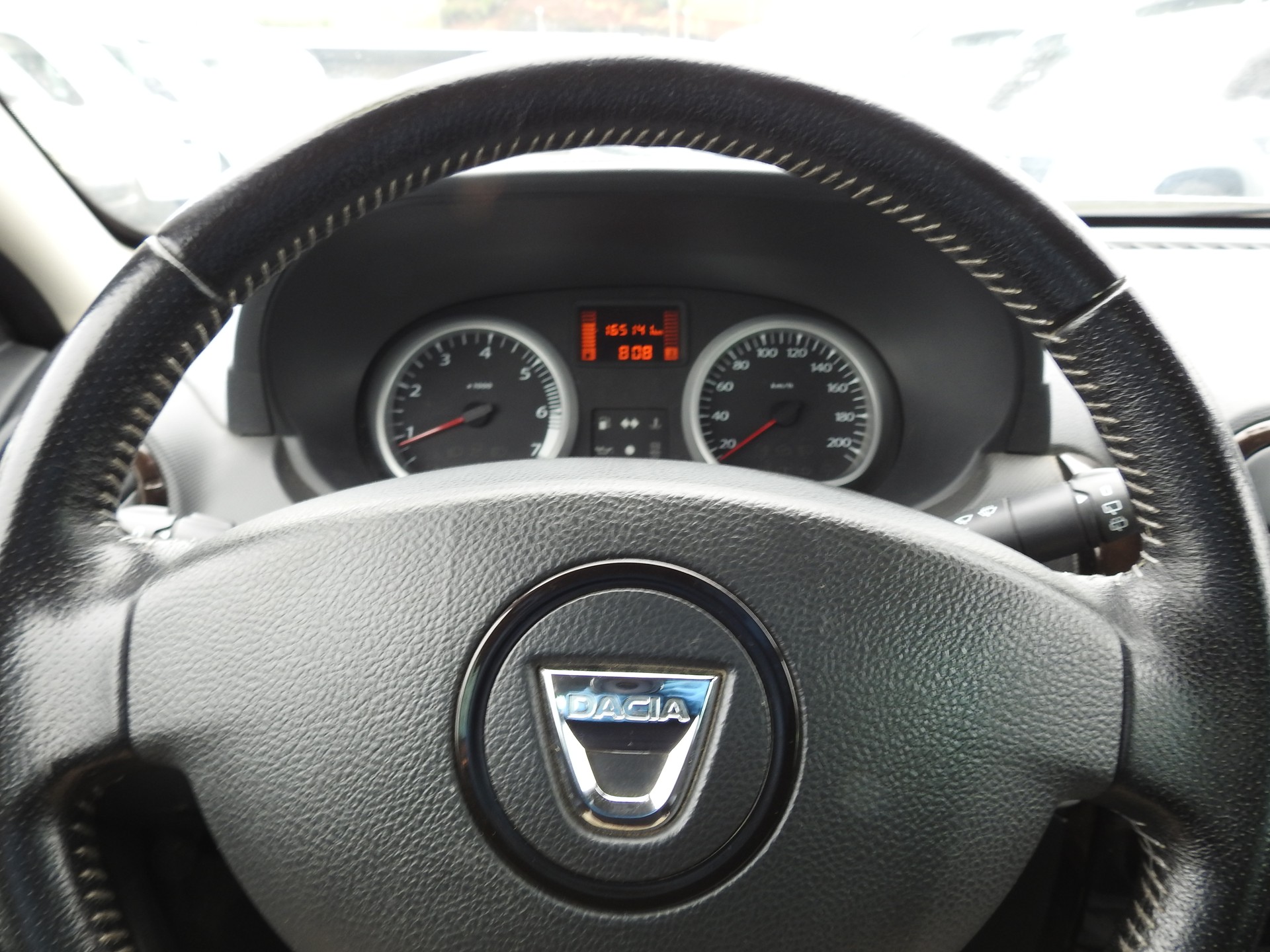 DACIA Duster 1.5 dCi Ambiance 4x4-image-25