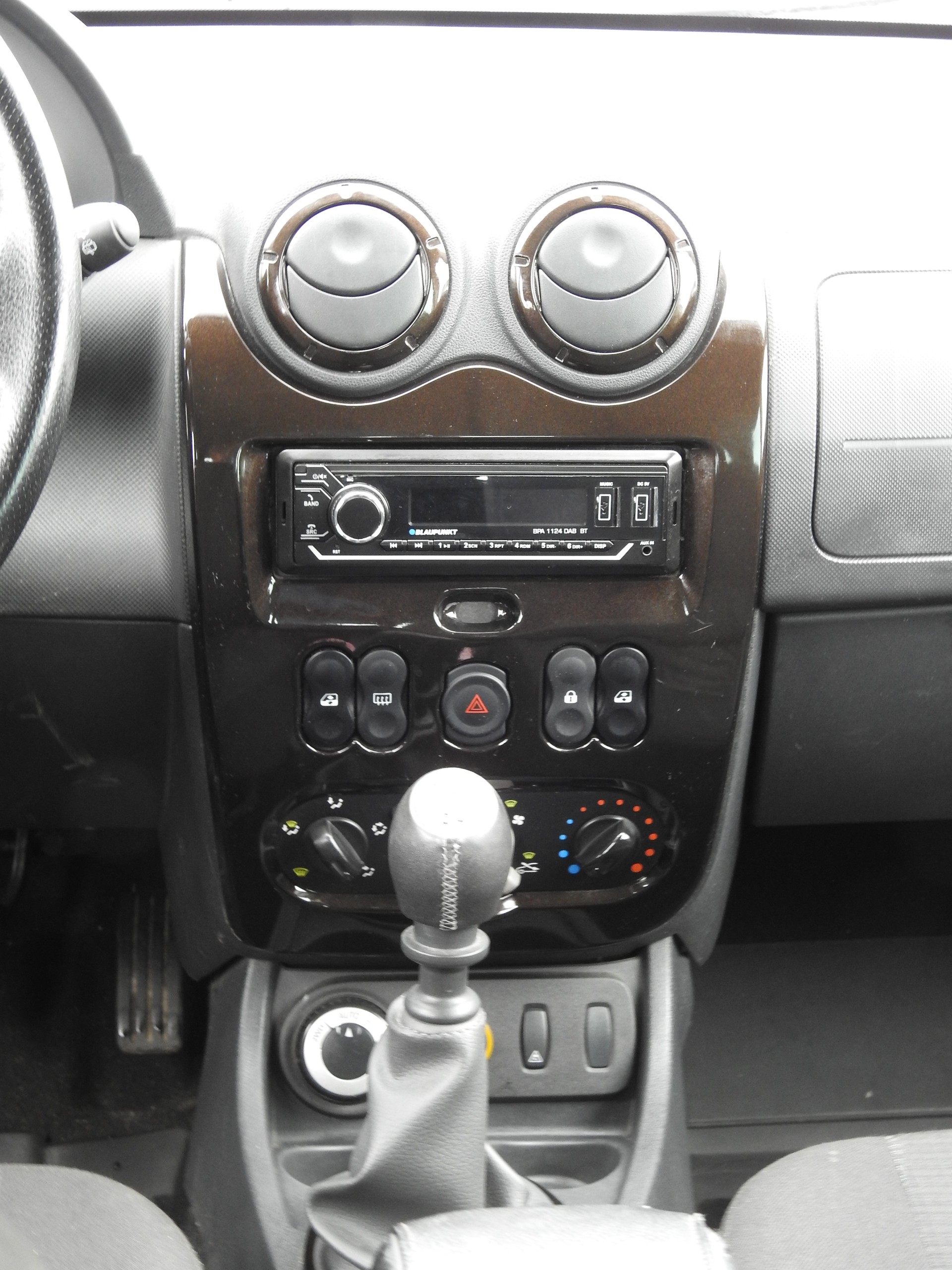 DACIA Duster 1.5 dCi Ambiance 4x4-image-17