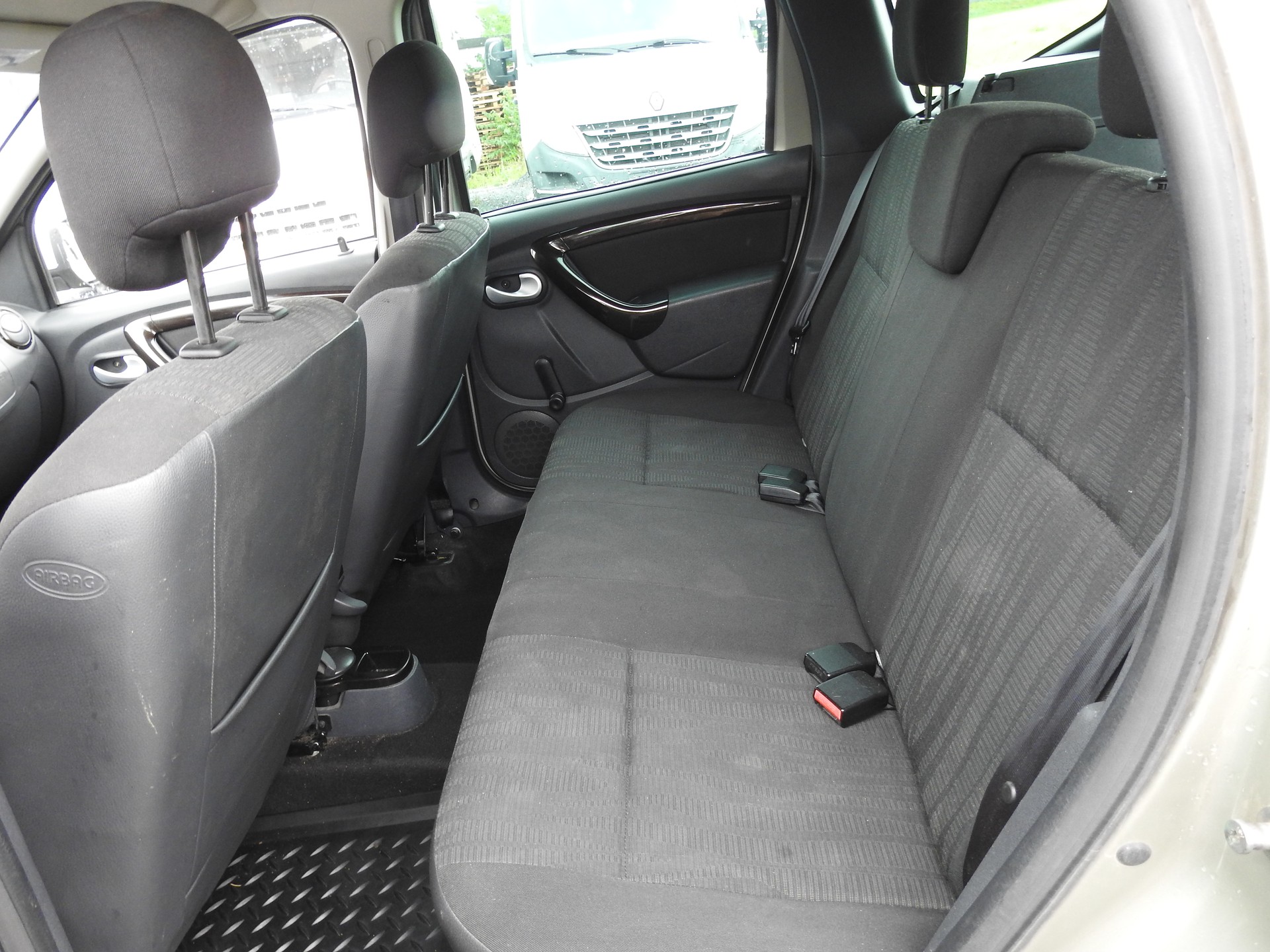 DACIA Duster 1.5 dCi Ambiance 4x4-image-14