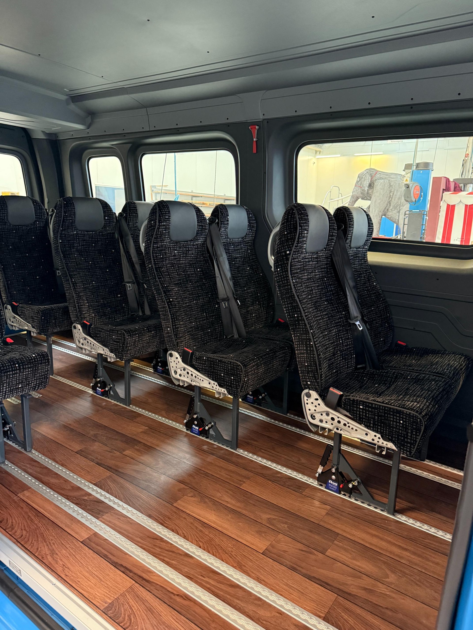 RENAULT Kleinbus mit 13 Plätzen-image-5