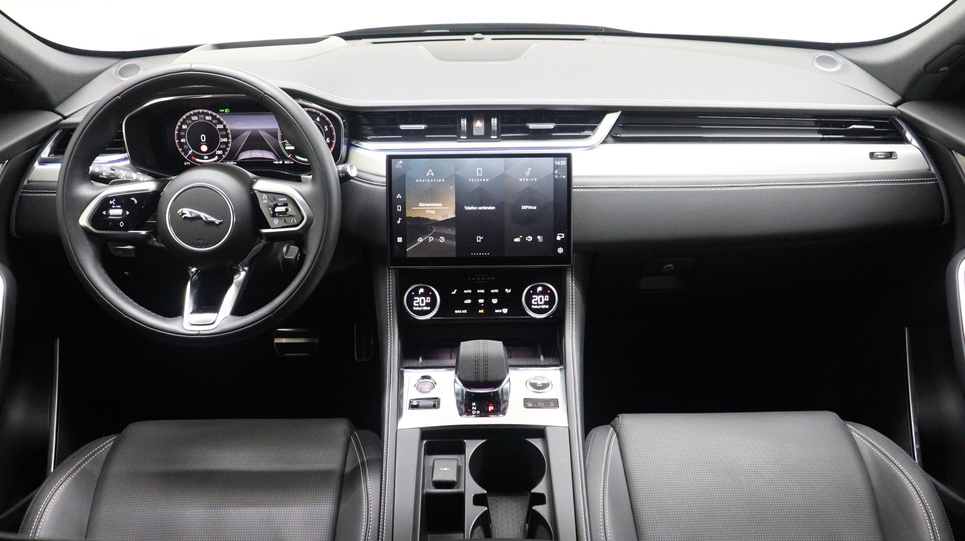 JAGUAR F-Pace 2.0 P400e R-Dynamic SE AWD-image-5
