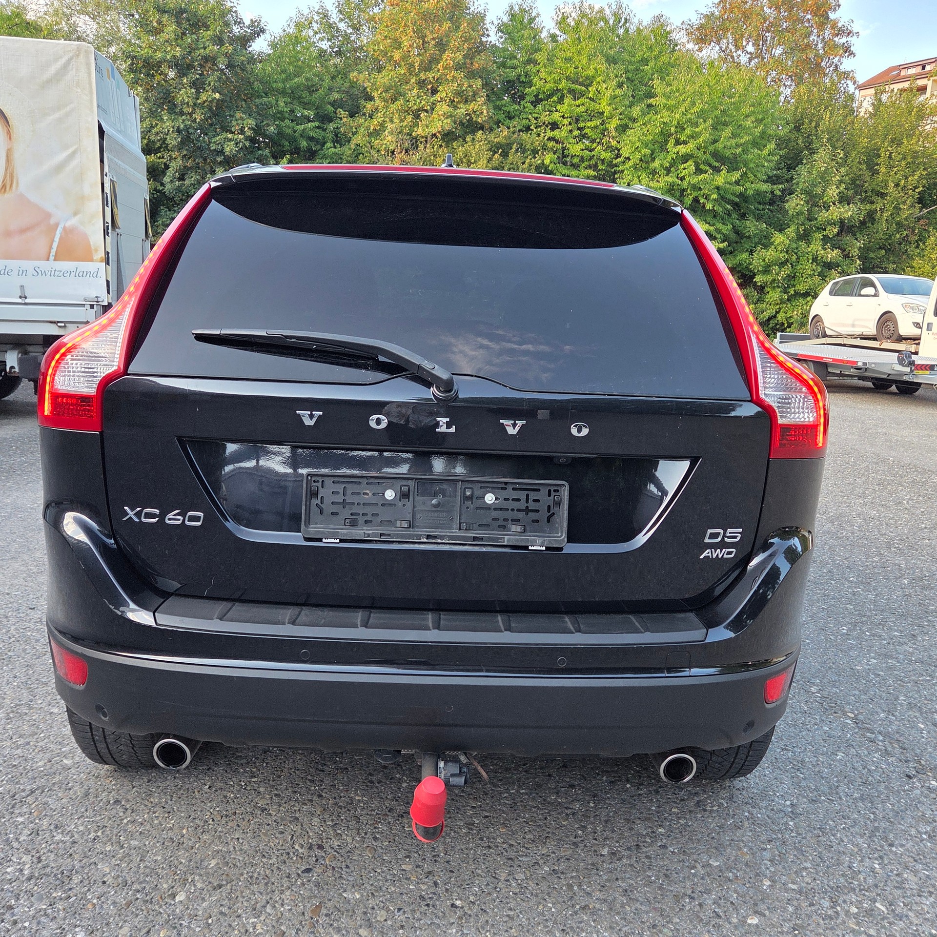 VOLVO XC60 D5 AWD Summum Geartronic-image-4