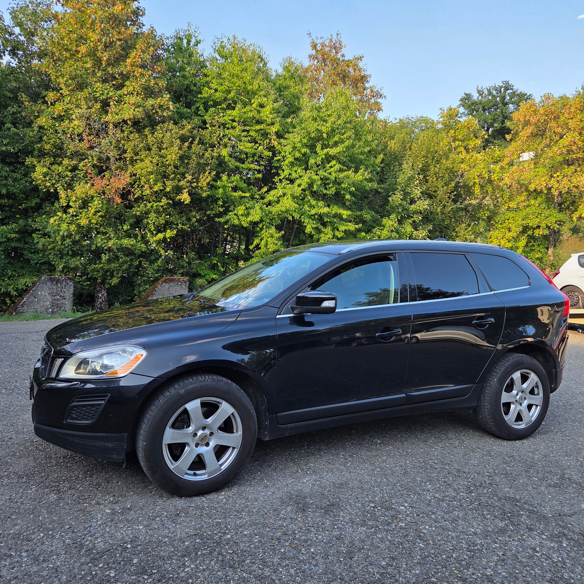 VOLVO XC60 D5 AWD Summum Geartronic-image-1