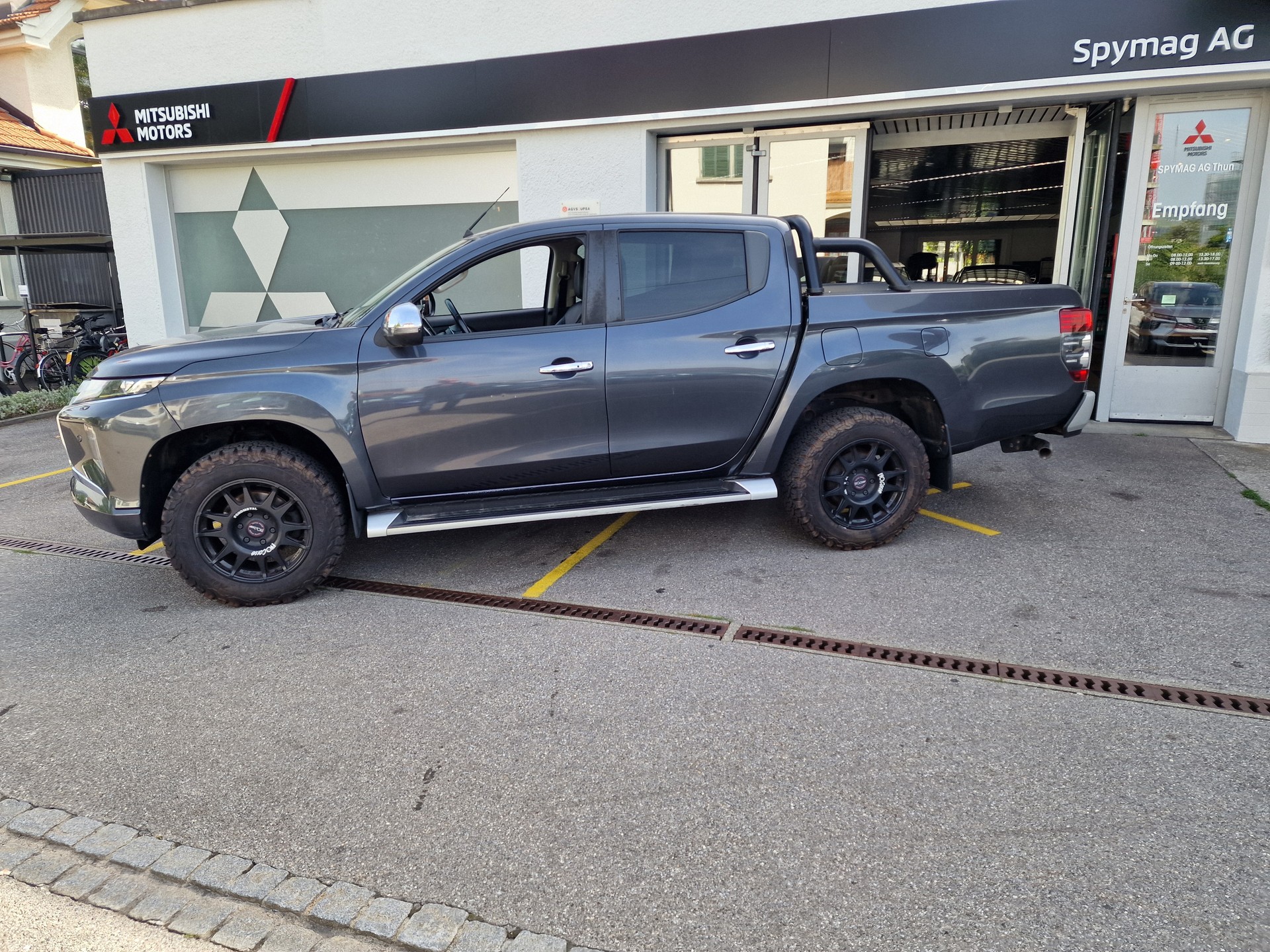 MITSUBISHI Diamond-image-0
