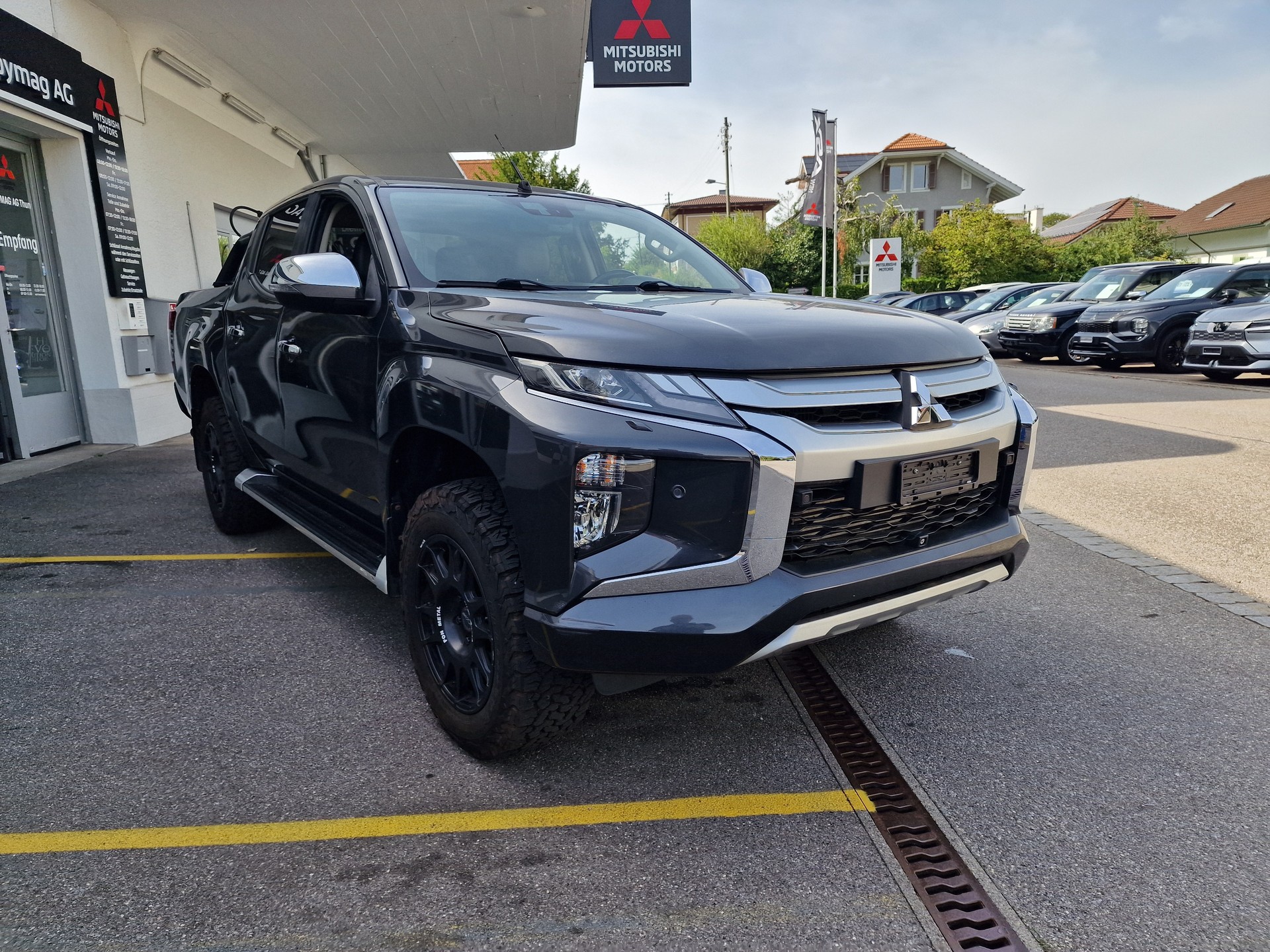 MITSUBISHI Diamond-image-2