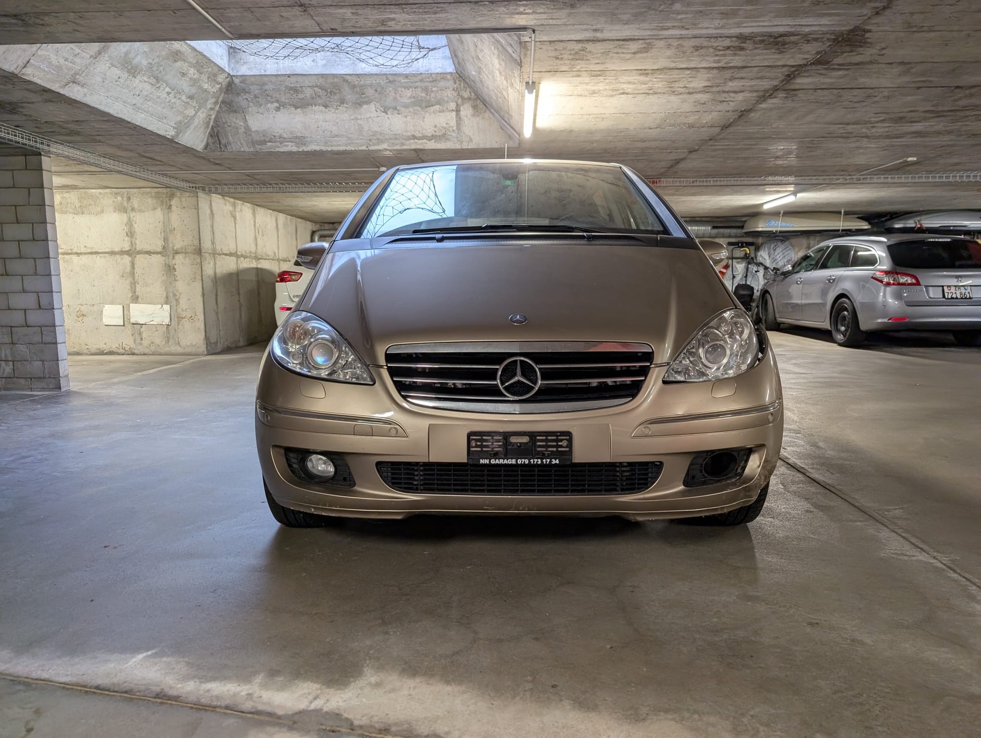 MERCEDES-BENZ A 170 Avantgarde-image-4