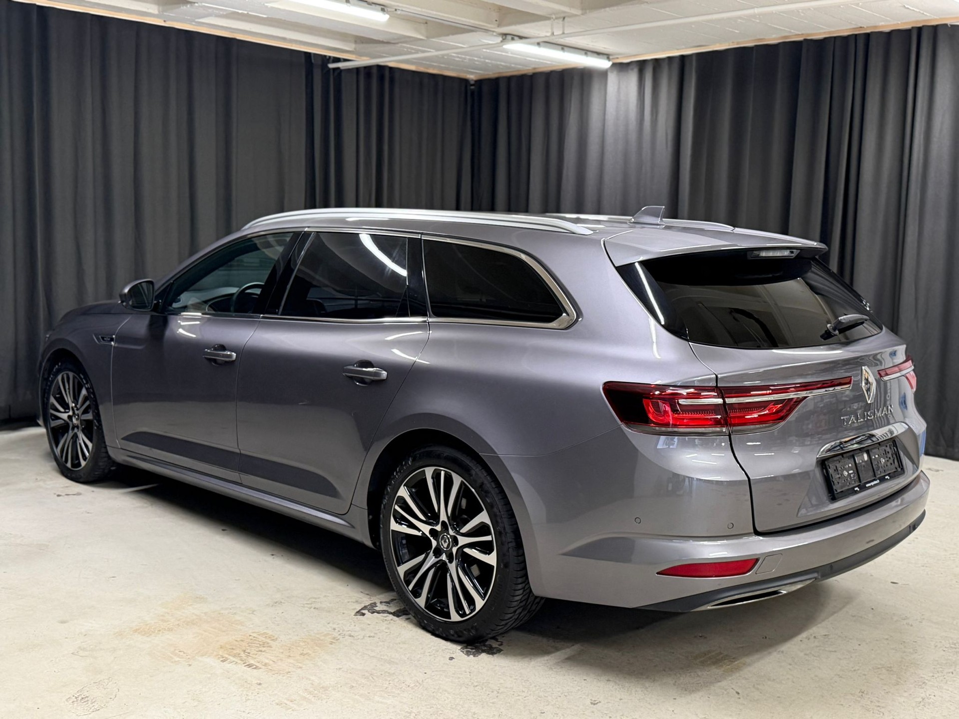 RENAULT Talisman Grandtour 2.0 Blue dCi Initiale Paris EDC-image-3