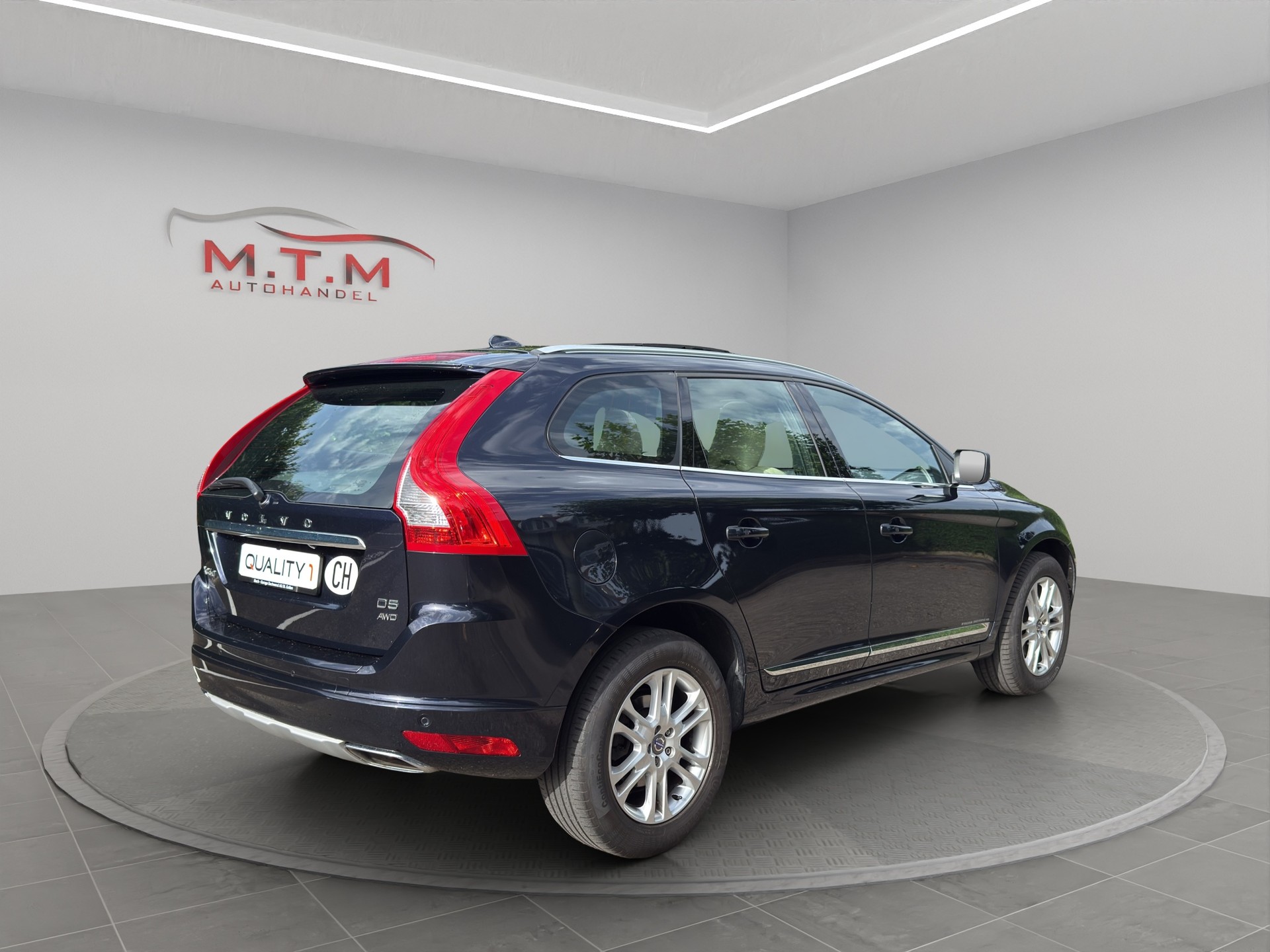 VOLVO XC60 D5 AWD Summum Geartronic-image-9