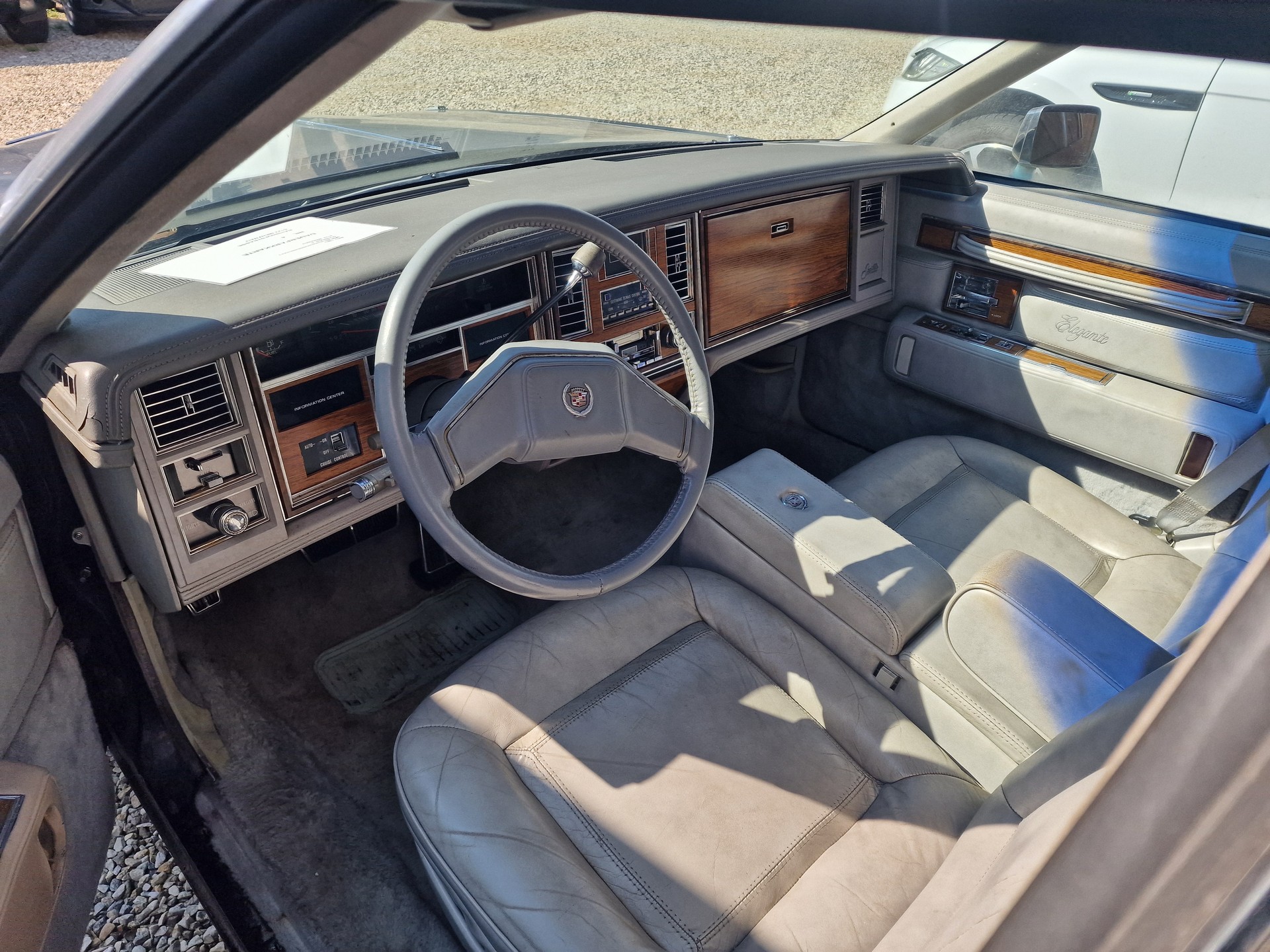 CADILLAC SEVILLE-image-6