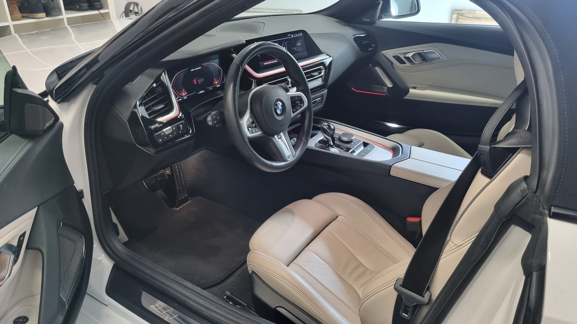 BMW M40i-image-3