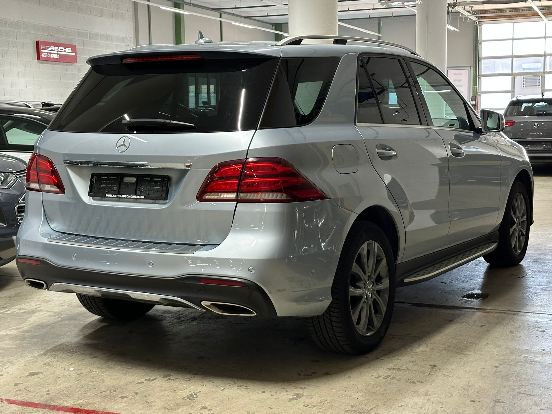 MERCEDES-BENZ GLE 400 4Matic 7G-Tronic-image-4