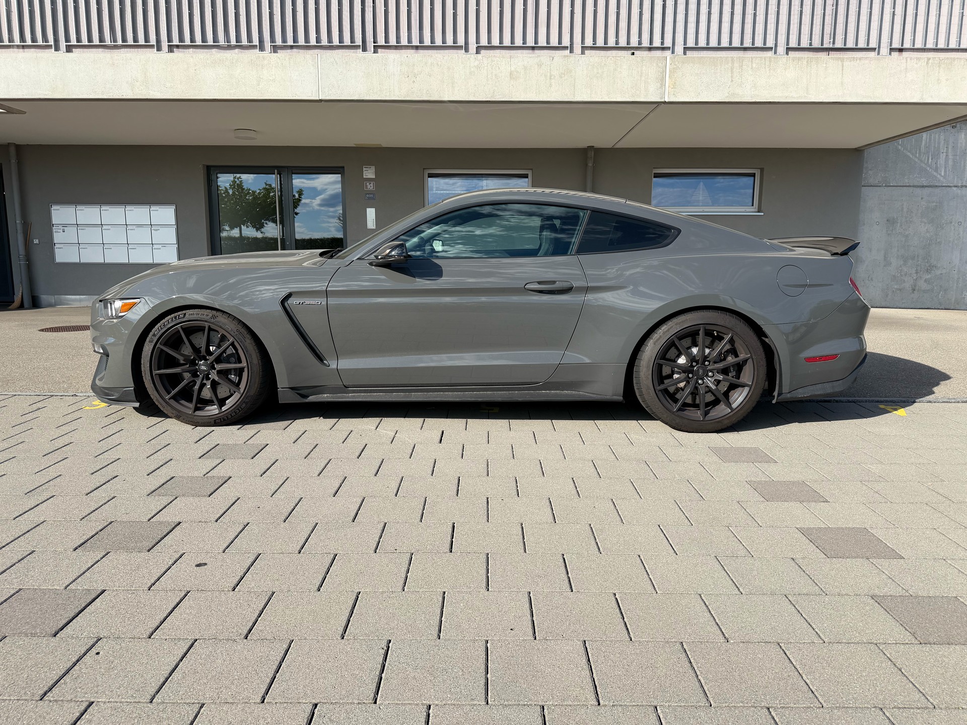 FORD GT350-image-2