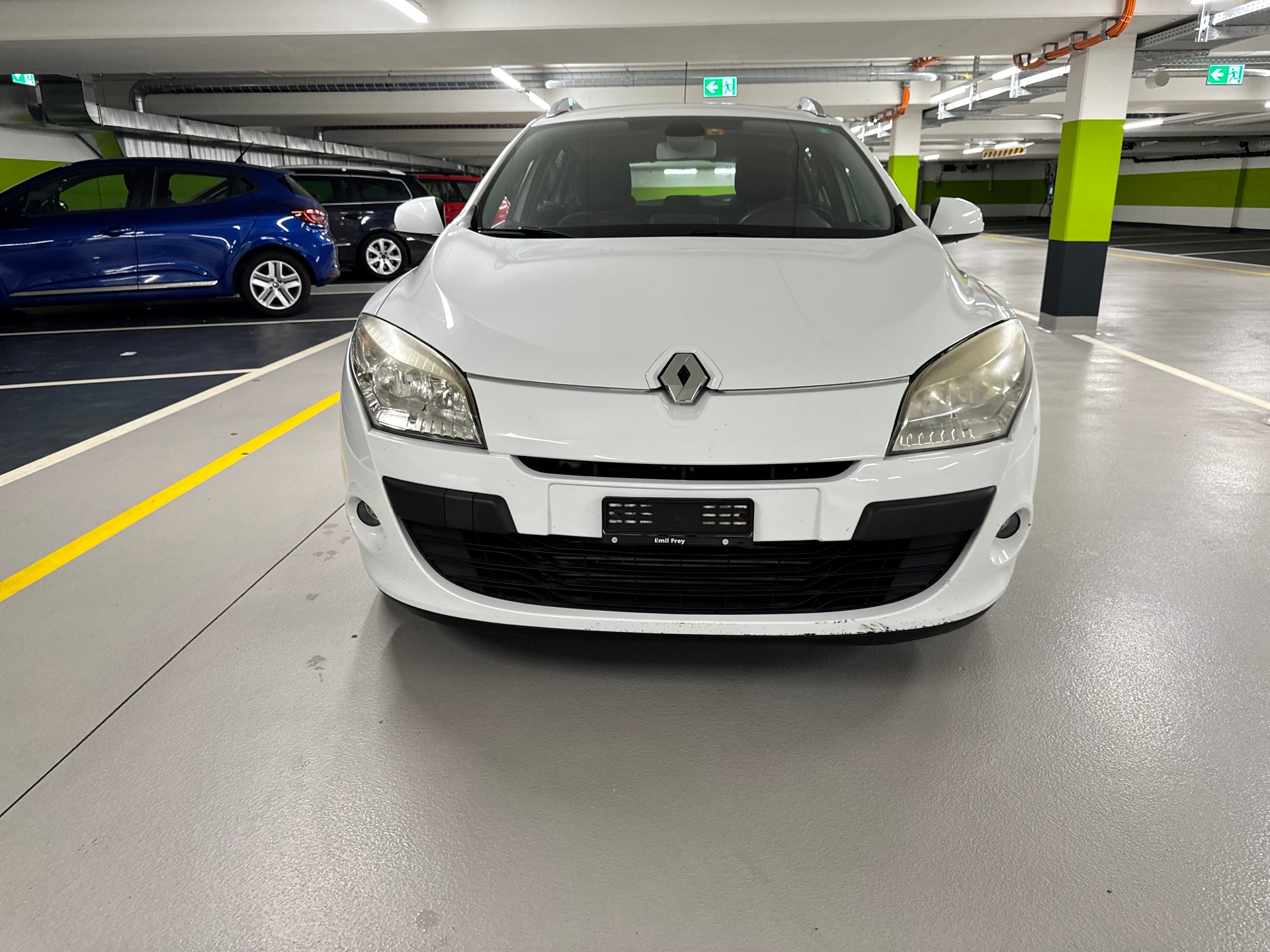 RENAULT Mégane Grandtour 1.5 dCi Expression EDC-image-1