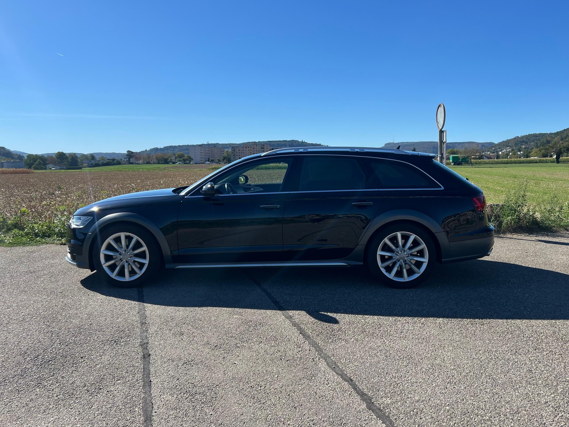 AUDI A6 allroad 3.0 TDI V6 quattro S-tronic-image-1