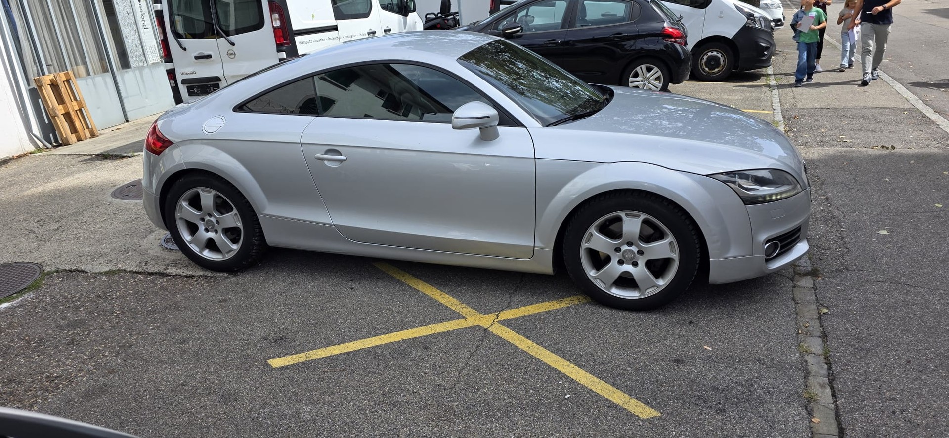 AUDI TT Coupé 2.0 TFSI quattro S-tronic-image-2