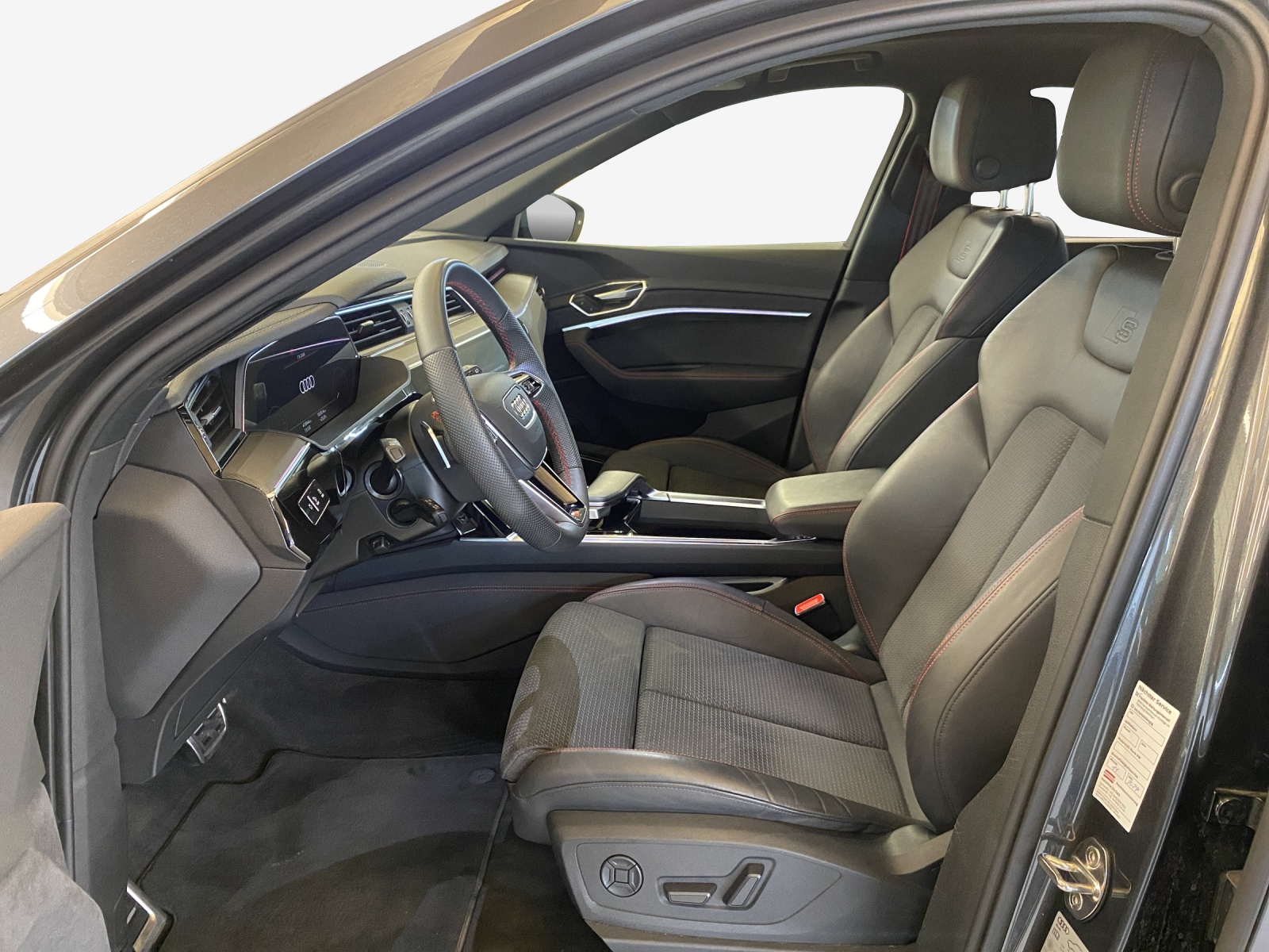 AUDI Q8 55 e-tron Black Edition quattro-image-7