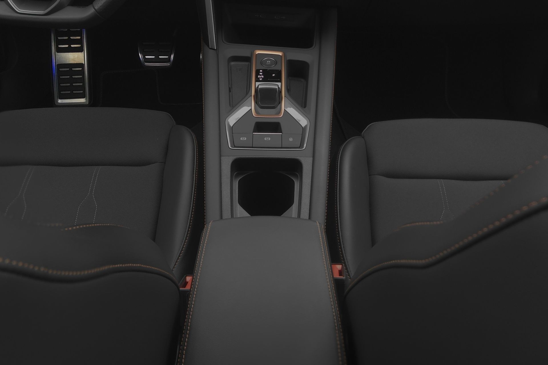 CUPRA Formentor 1.5 TSI DSG-image-8