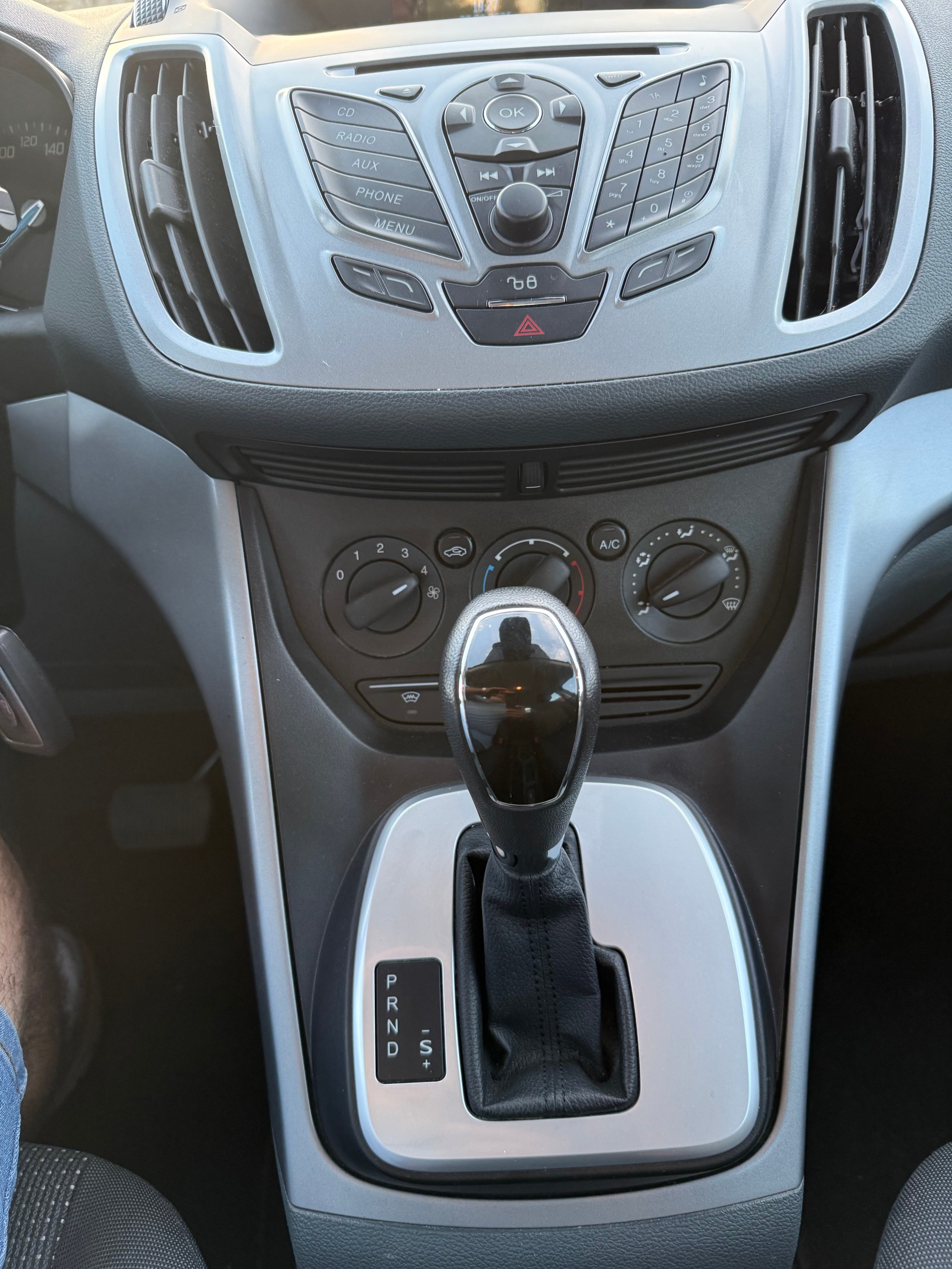 FORD C-Max 2.0 TDCi Carving PowerShift-image-9
