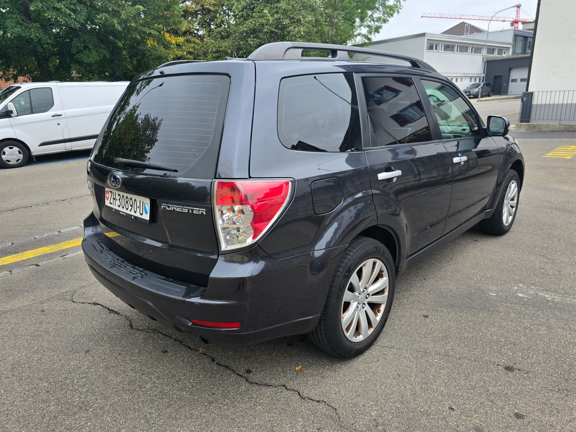 SUBARU Forester 2.0X Swiss Automatic-image-2