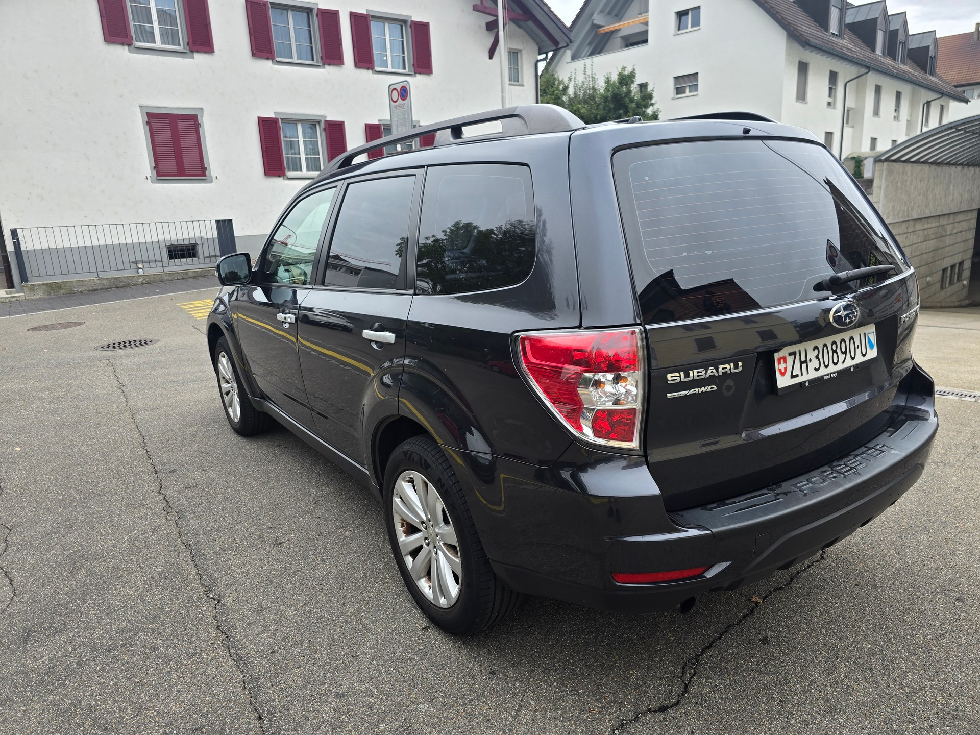SUBARU Forester 2.0X Swiss Automatic-image-1