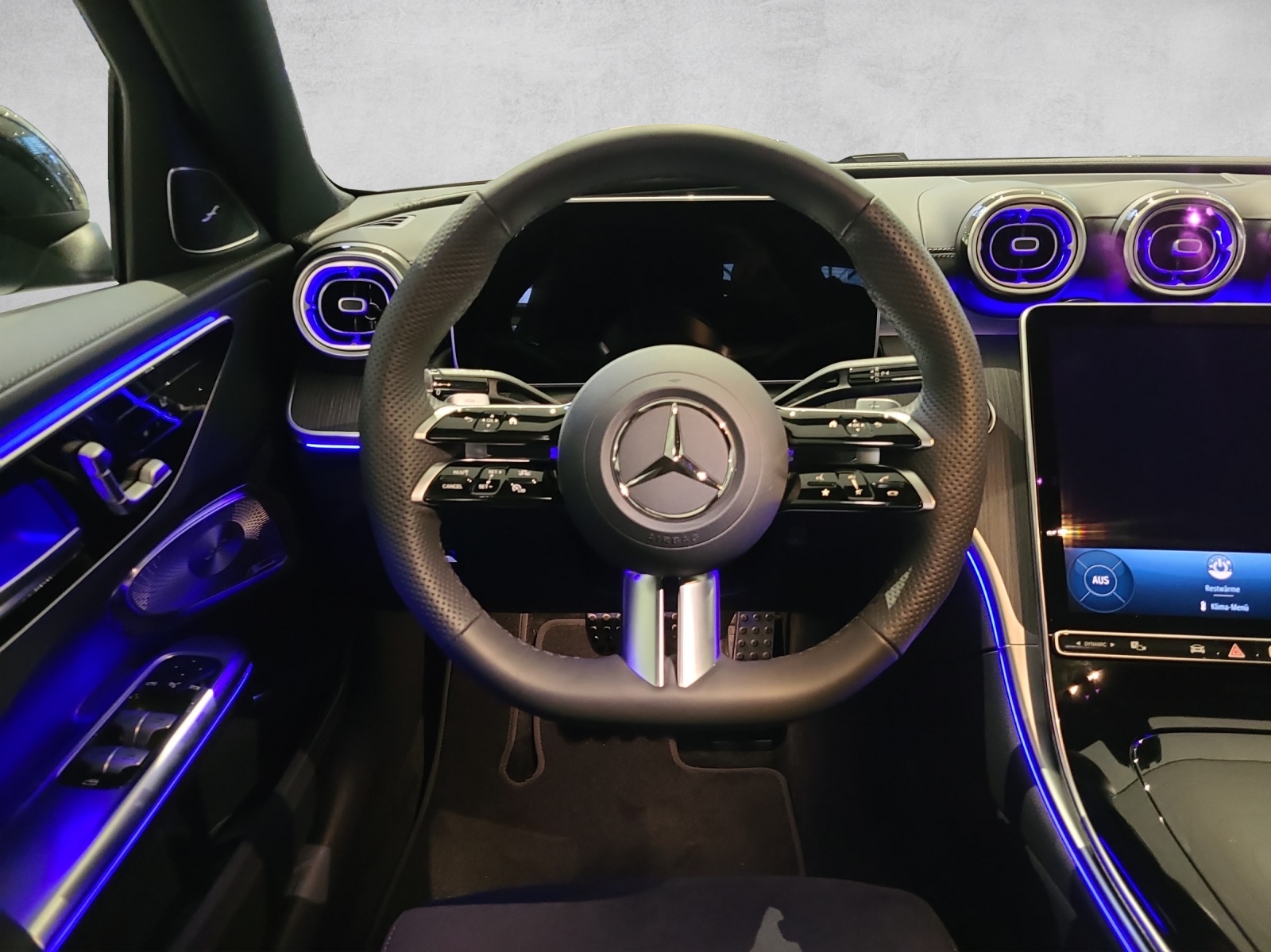 MERCEDES-BENZ C 220 d 4M AMG Swiss Star W206-image-4