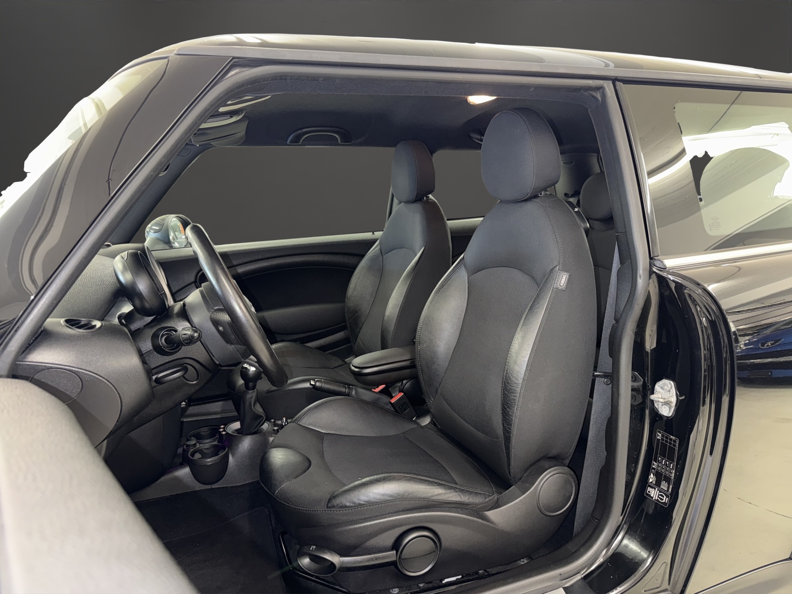 MINI Cooper-image-6