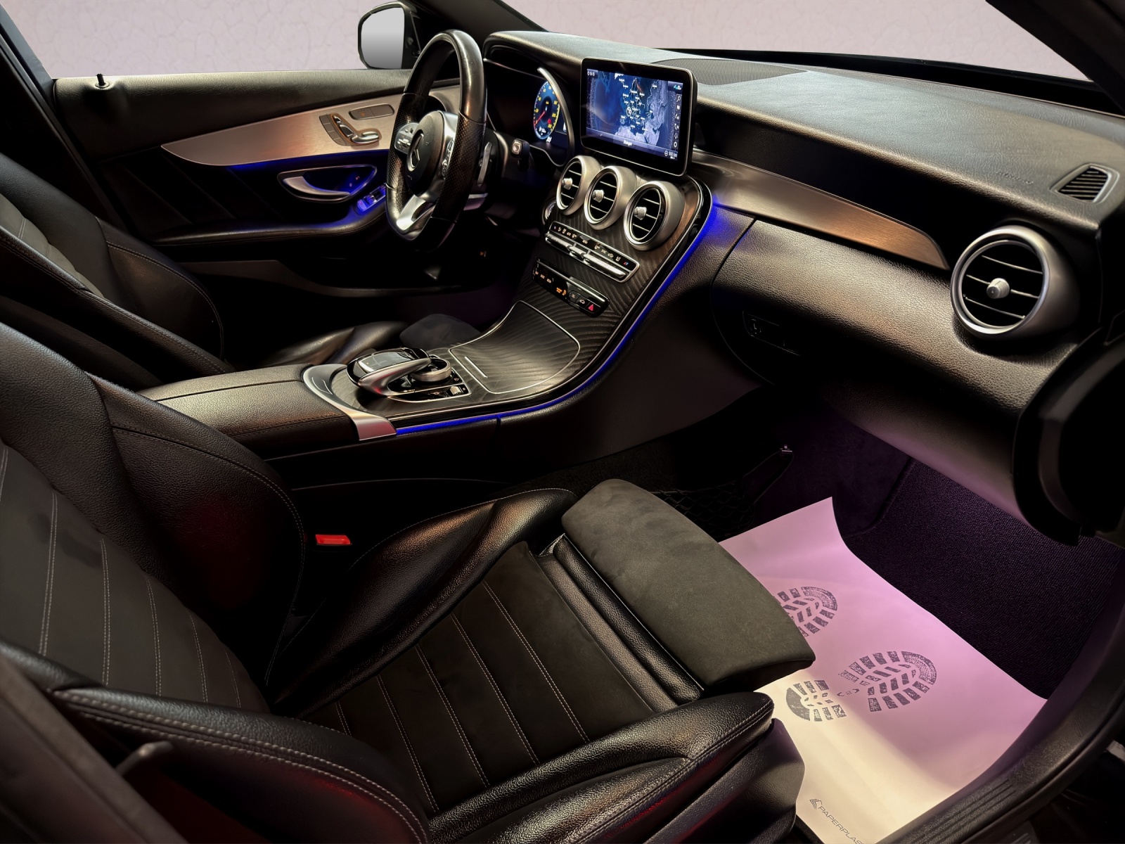 MERCEDES-BENZ C 200 Swiss Star AMG Line 4Matic 9G-Tronic-image-11