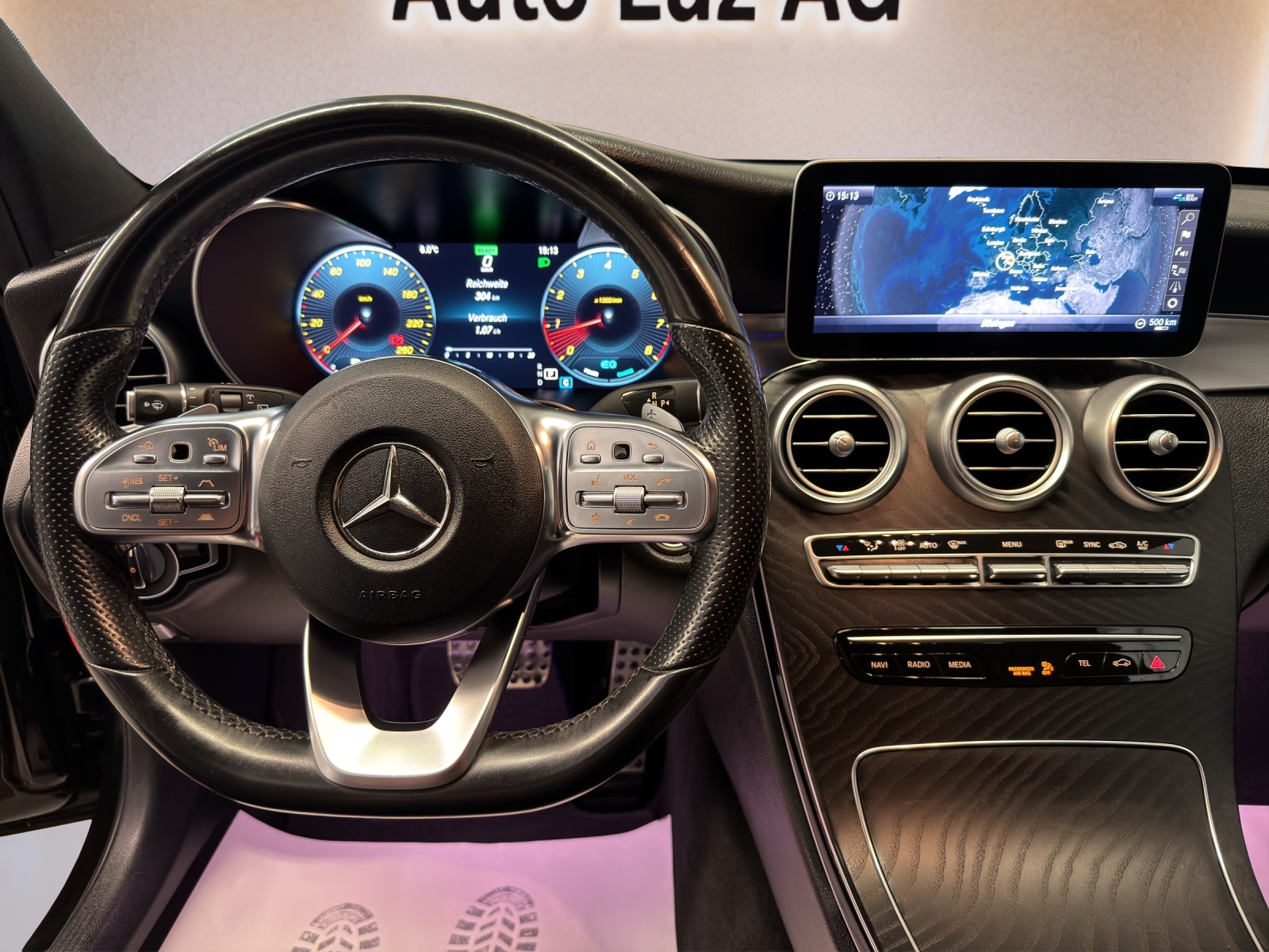 MERCEDES-BENZ C 200 Swiss Star AMG Line 4Matic 9G-Tronic-image-8